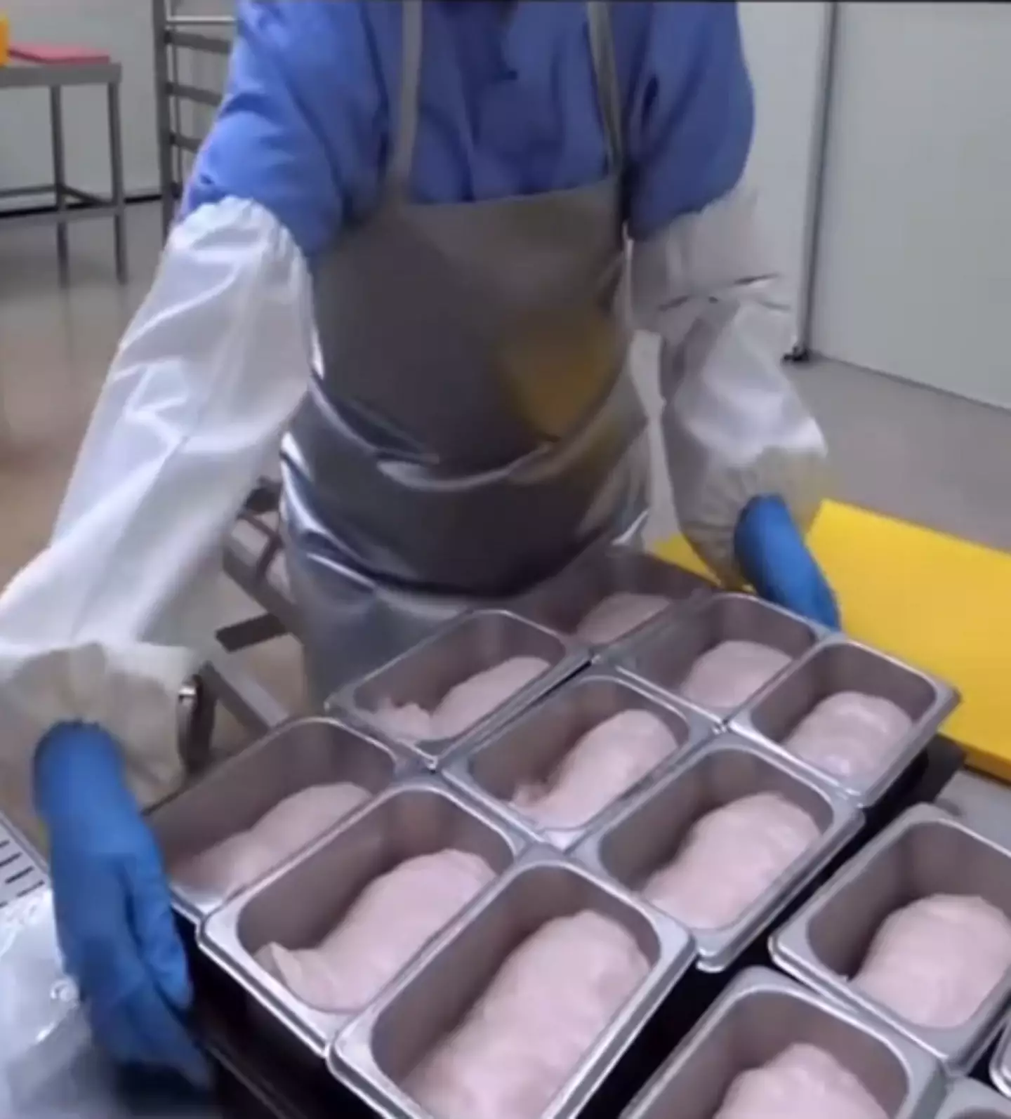 This video showing how sliced ham is made has disturbed people.
