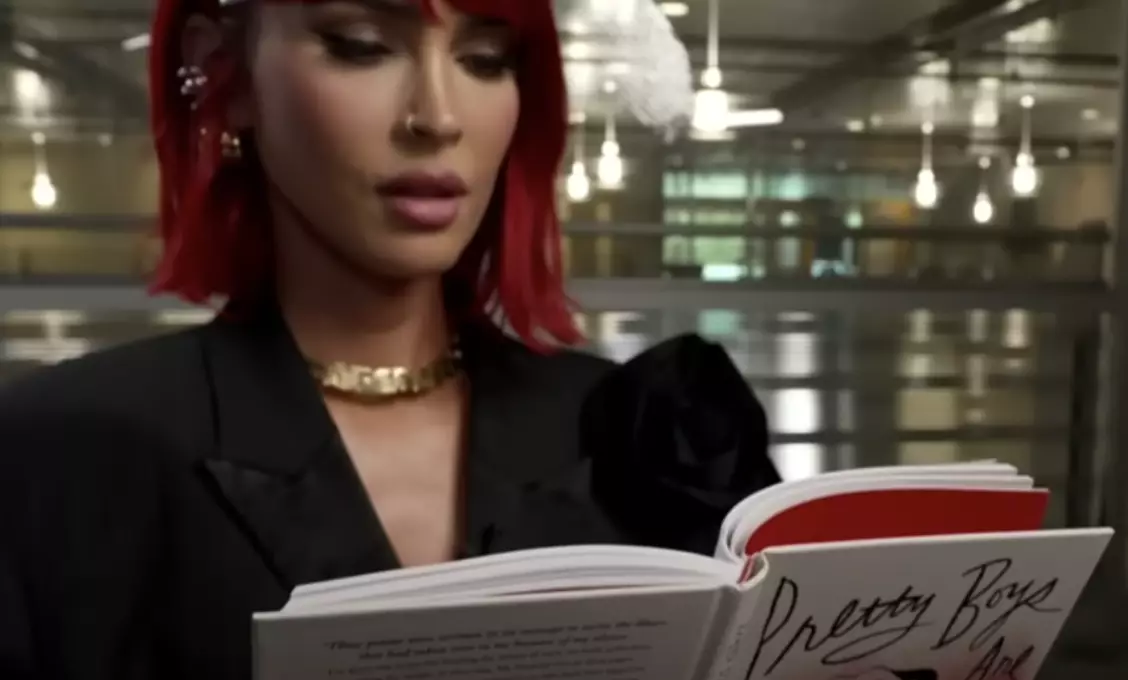 Fox says she was abused by some 'very famous' people.