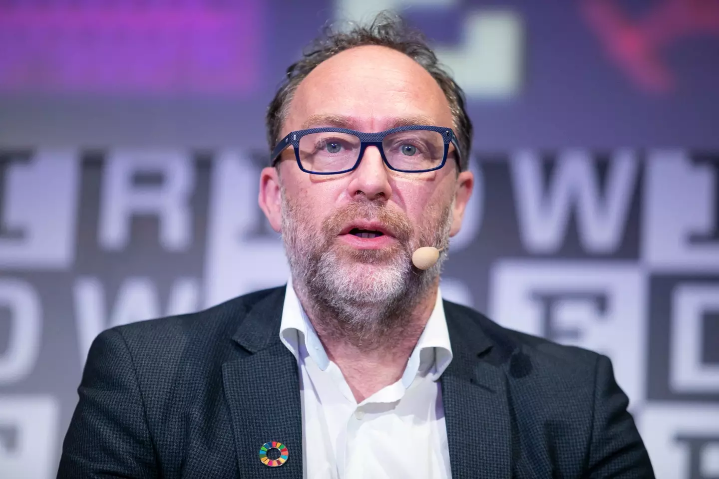 Jimmy Wales appears to have responded to Elon Musk's donation offer.