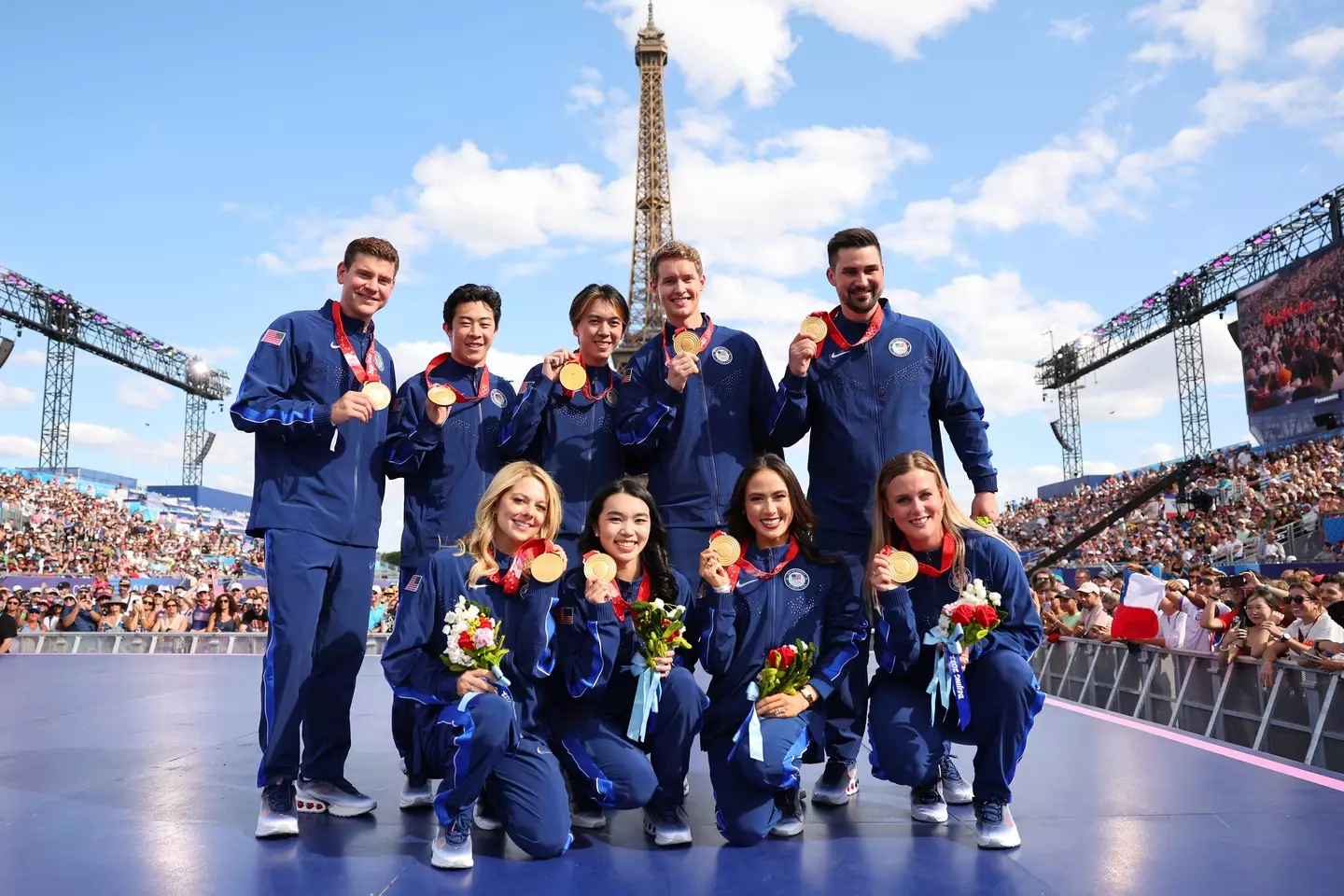 The US figure skating team pose with their medals. (Michael Reaves/Getty Images)