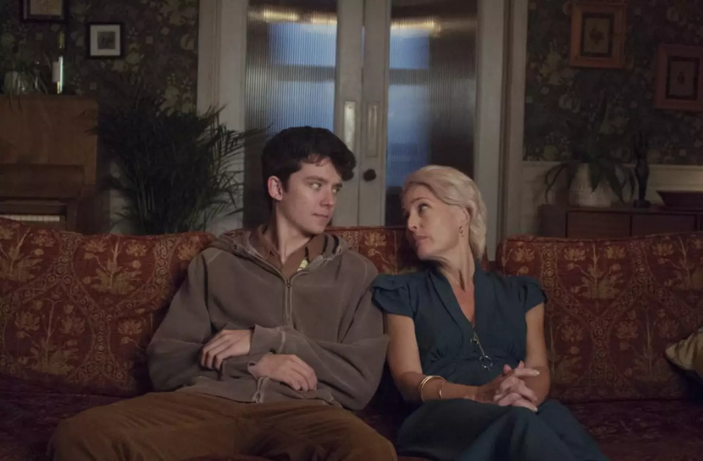 Parents play a pivotal role in sex education (Netflix)