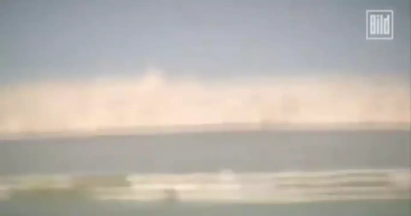 The footage captured the terrifying wave. (X/@Morbidful)