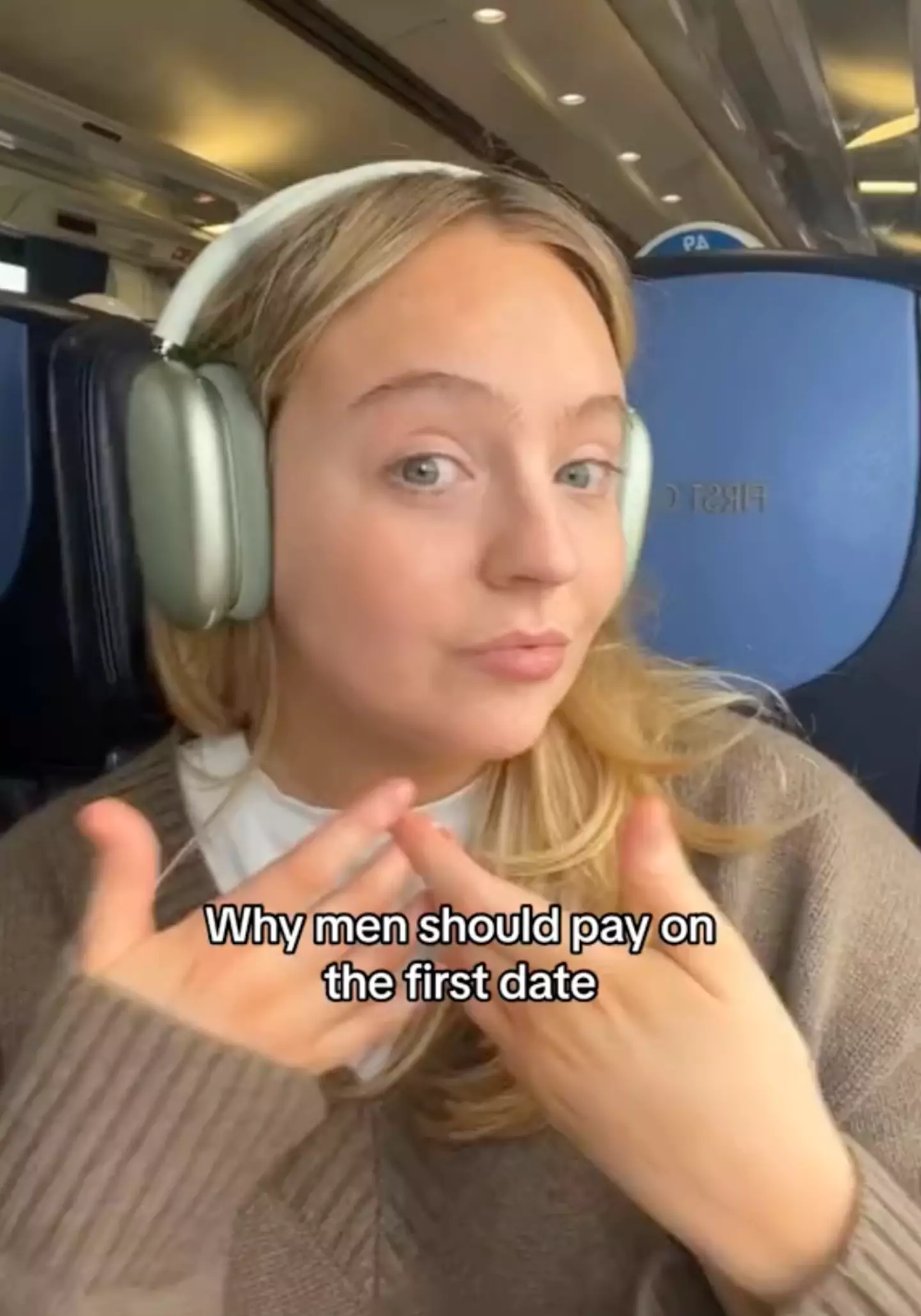 Elle shared why she thinks men should pay for the first date.