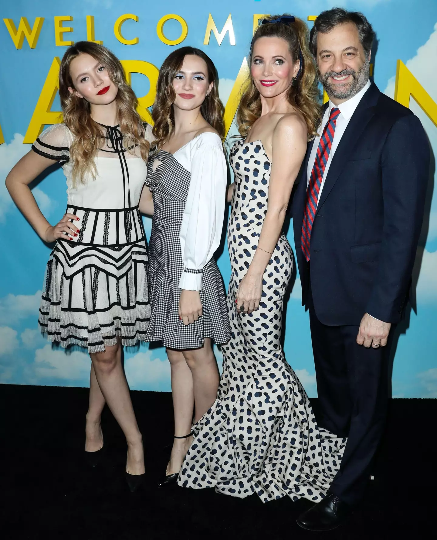 Iris Apatow, Maude Apatow, Leslie Mann and Judd Apatow.