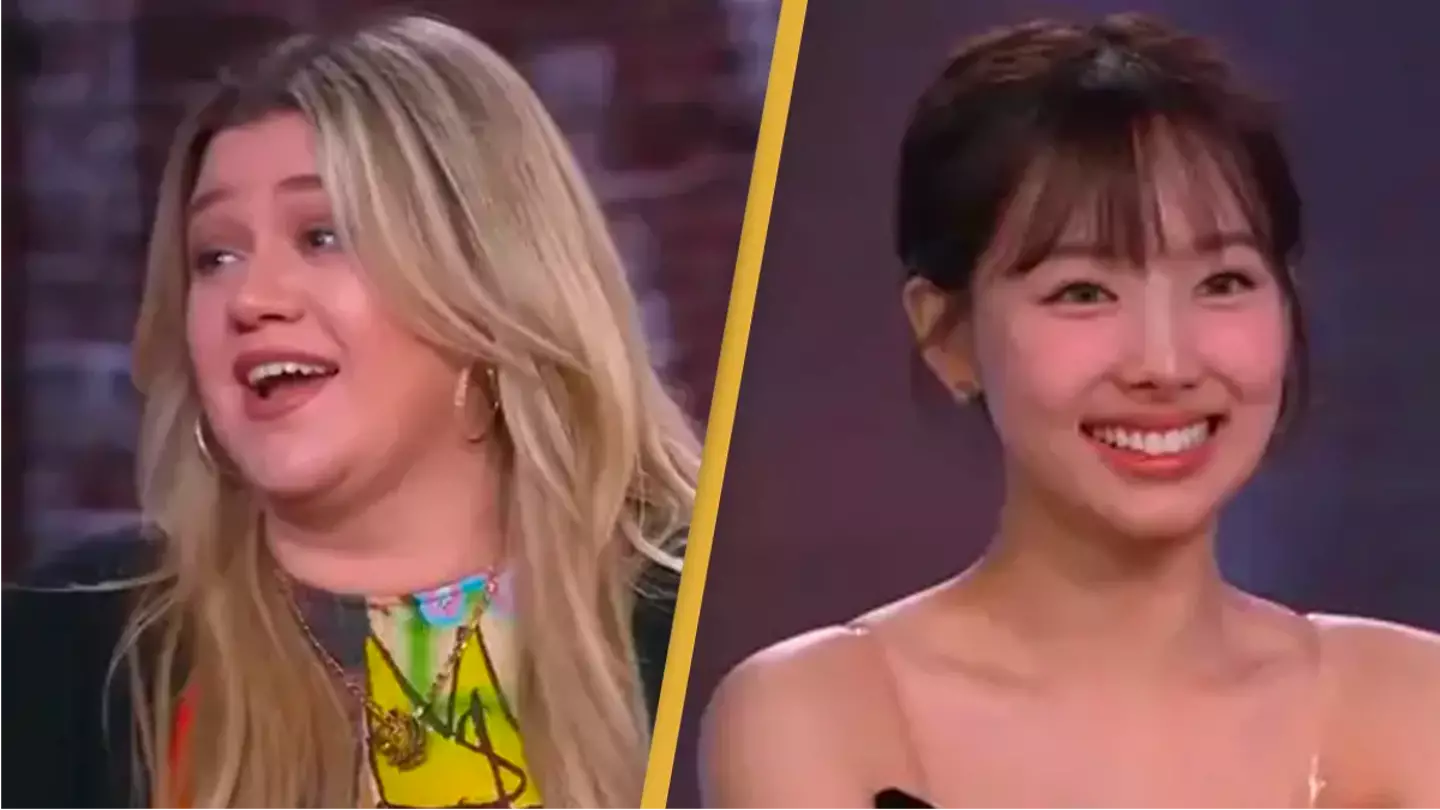 Kelly Clarkson praised for pausing interview to ask K-Pop's Tzuyu how to pronounce name