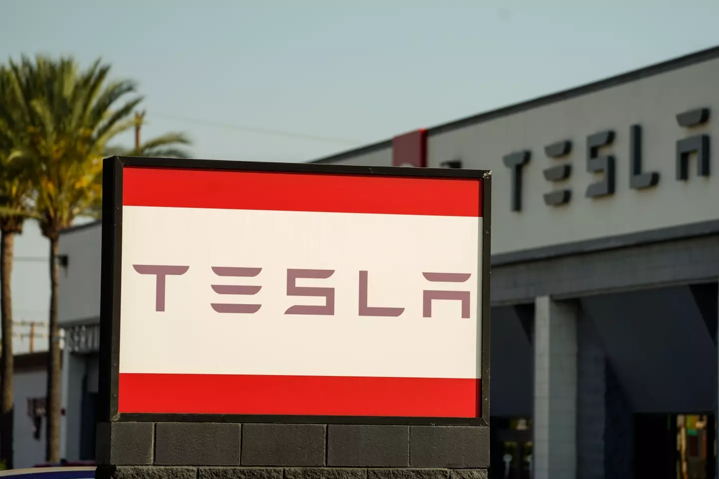 He said he had to resort to selling the vehicle (Kent Nishimura / Los Angeles Times via Getty Images)