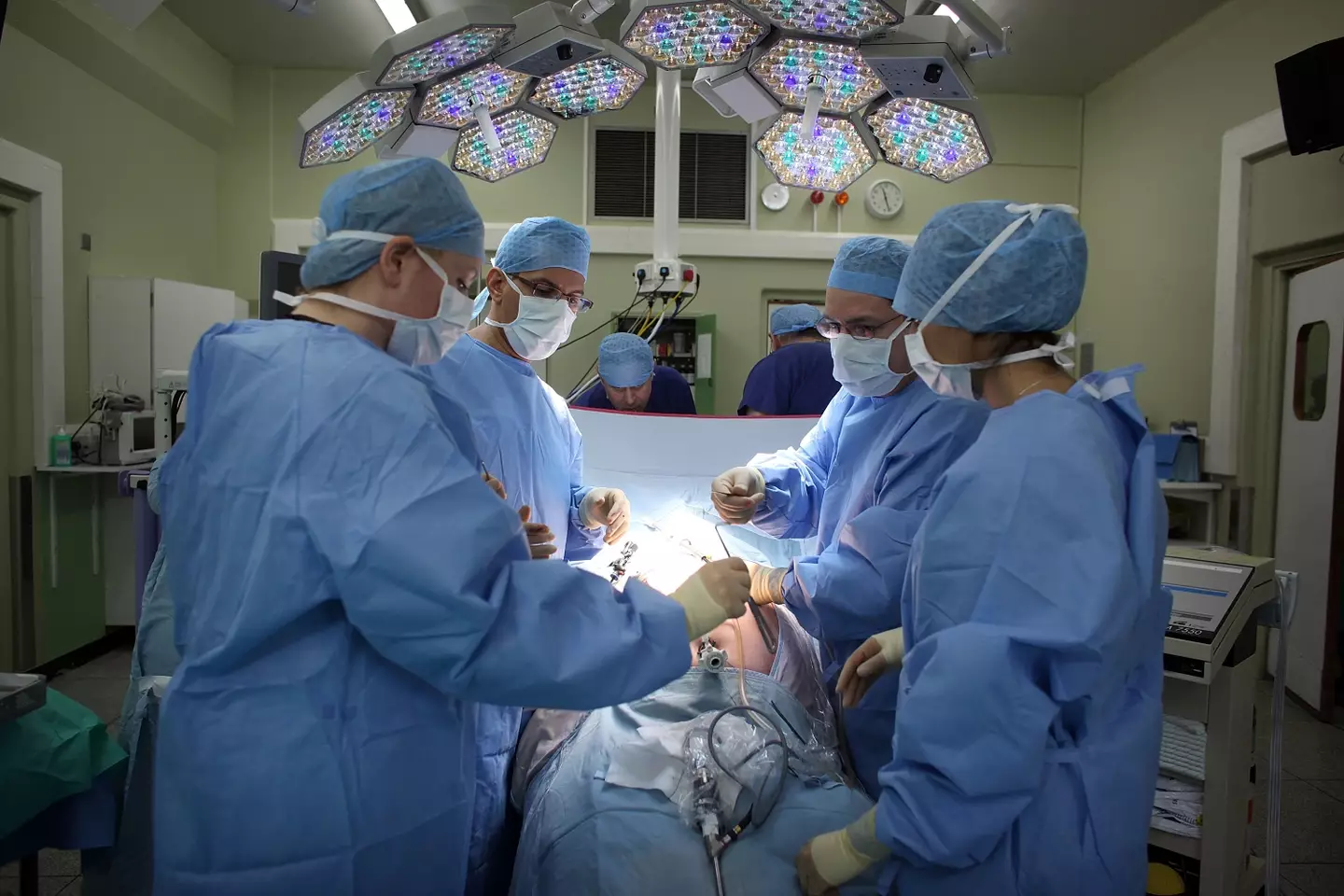 People have shared their terrifying surgery stories (Christopher Furlong/Getty Images)