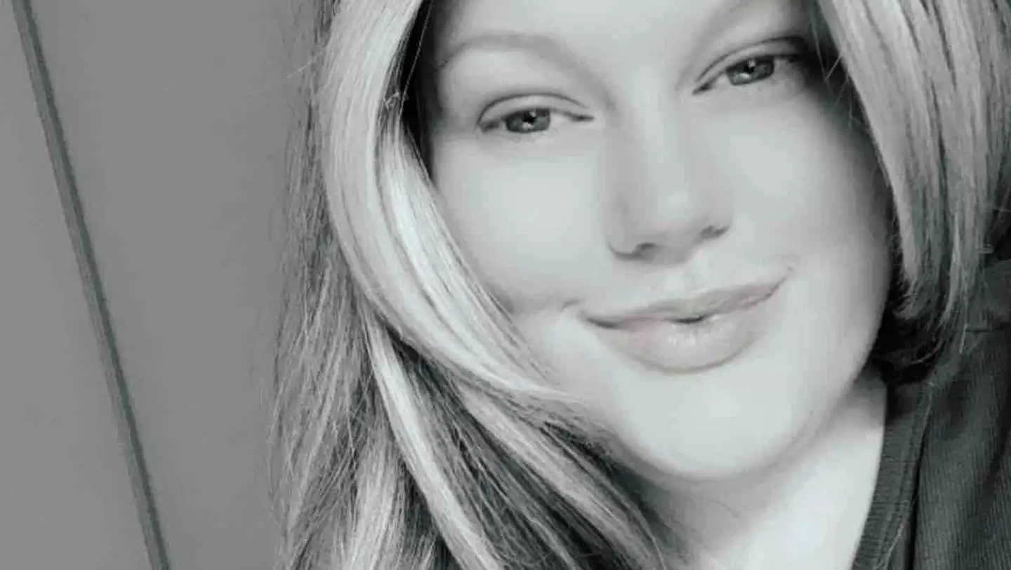 Amanda updated her GoFundMe with a picture of herself in a new wig (GoFundMe)