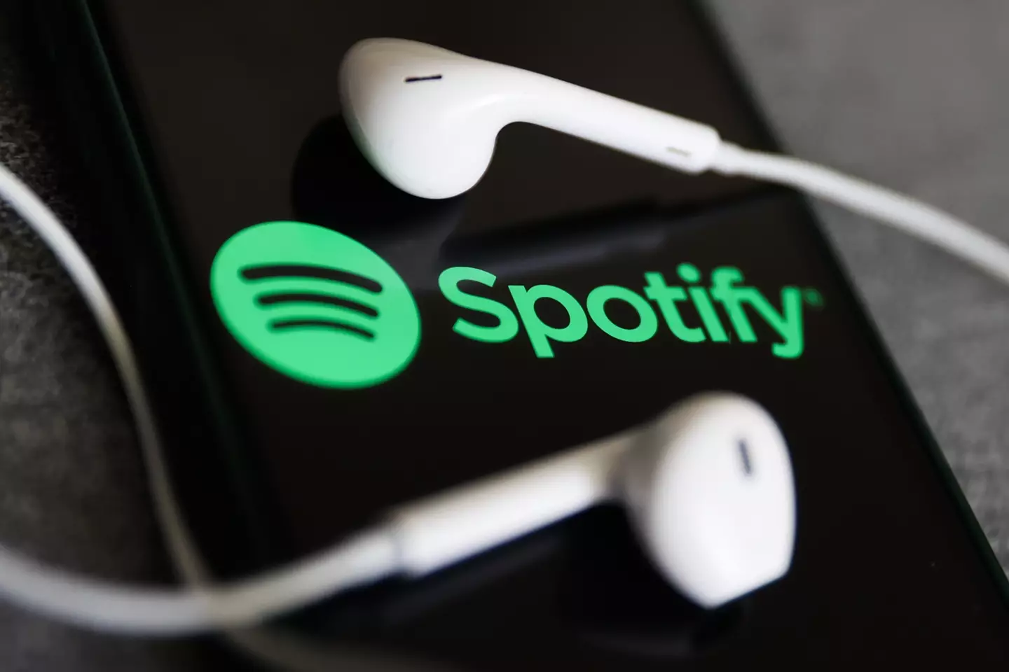 Spotify vs Apple Music, the ultimate musical debate... apparently. (Jakub Porzycki/NurPhoto via Getty Images)