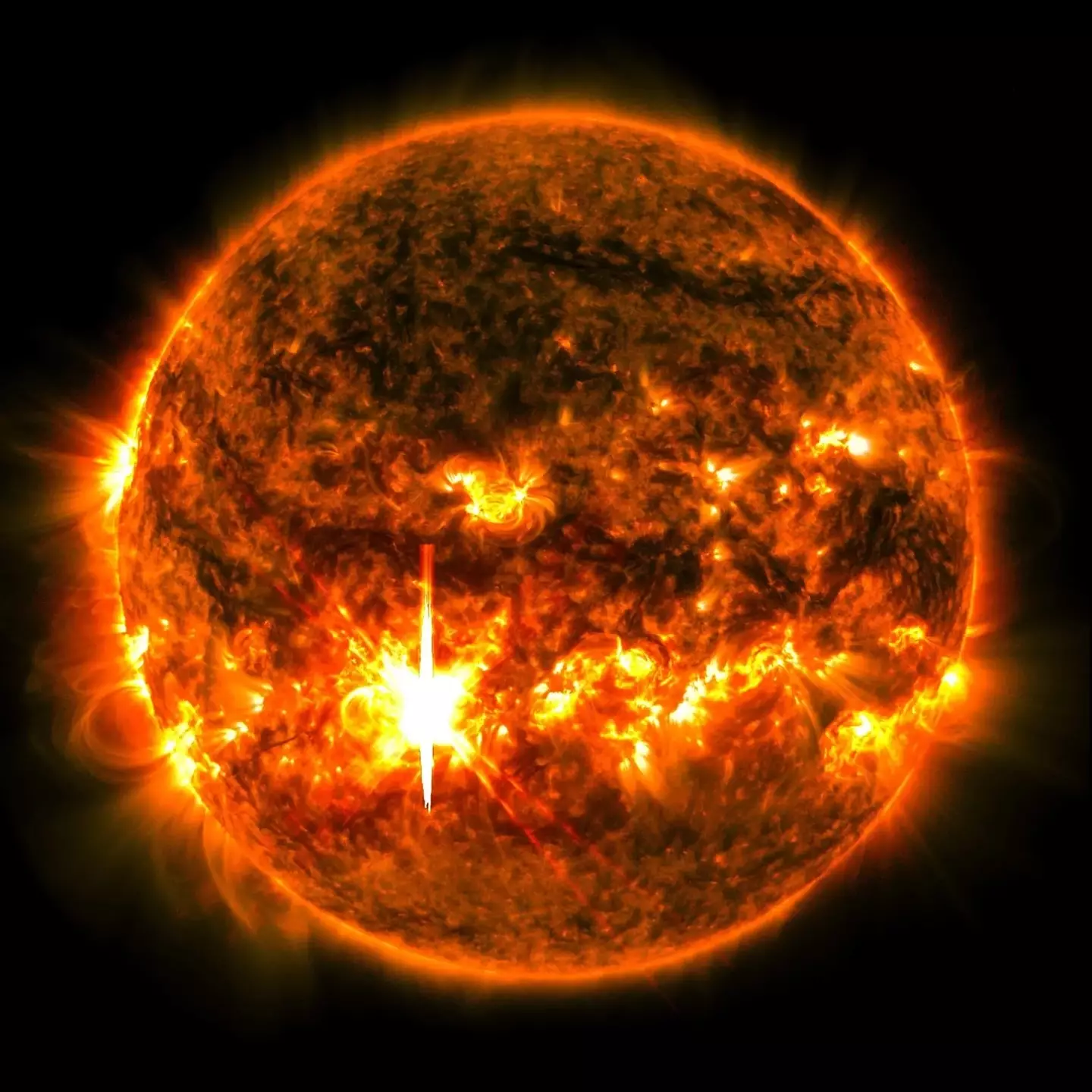 A huge solar flare was unleashed from the Sun earlier this week (NASA/SDO)
