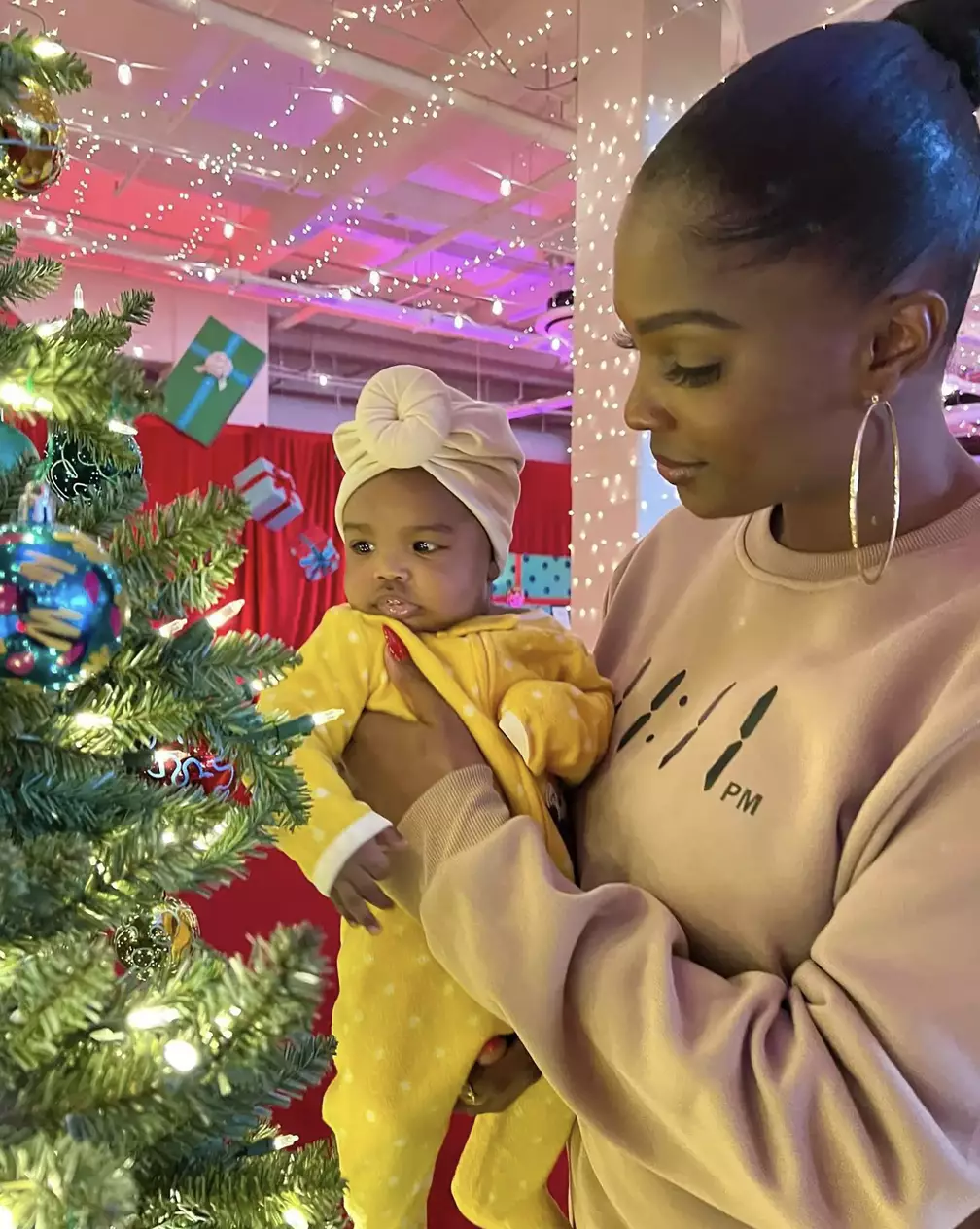 The mum-of-one appeared to accuse Cannon of staging photographs.