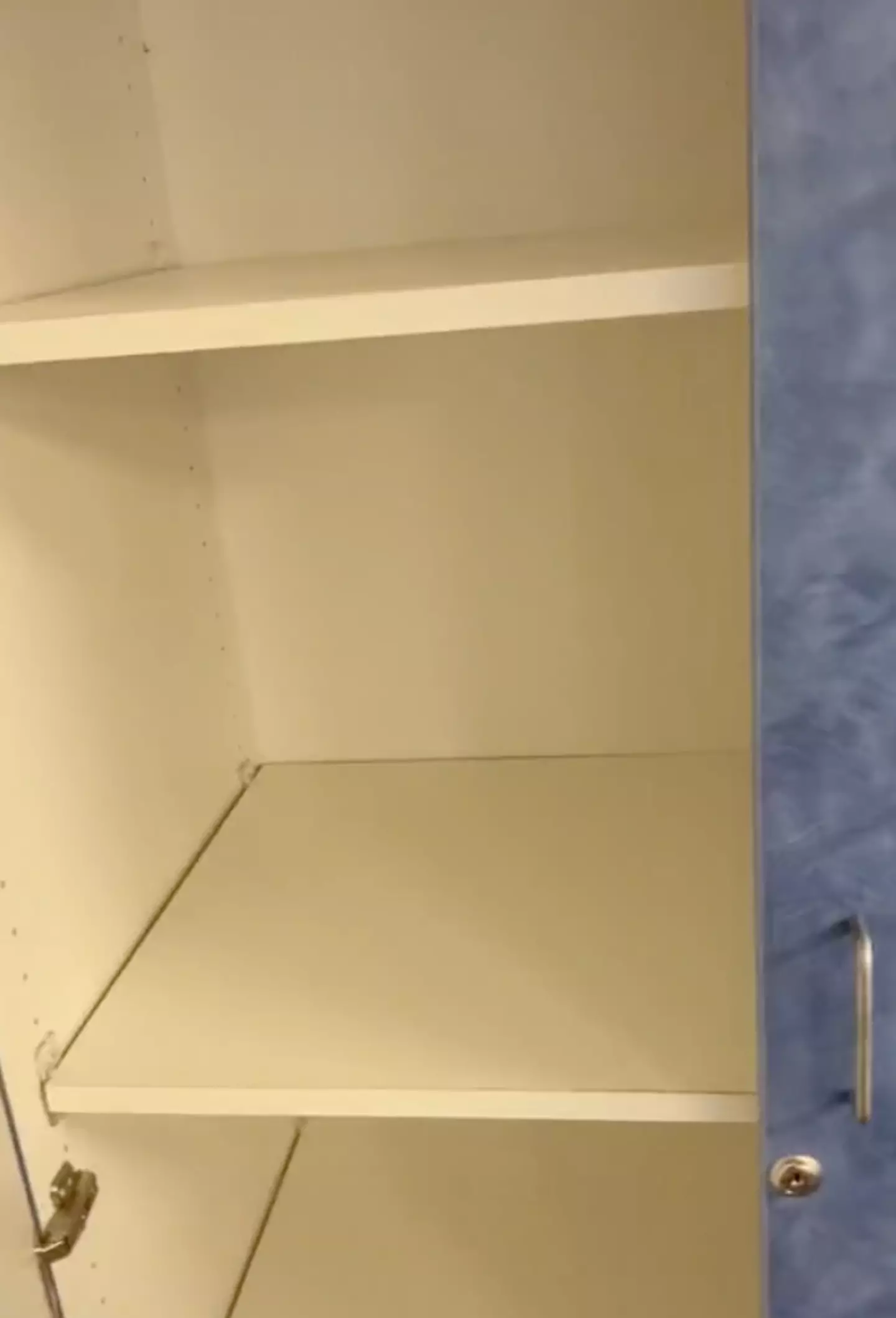 The shelves were empty.