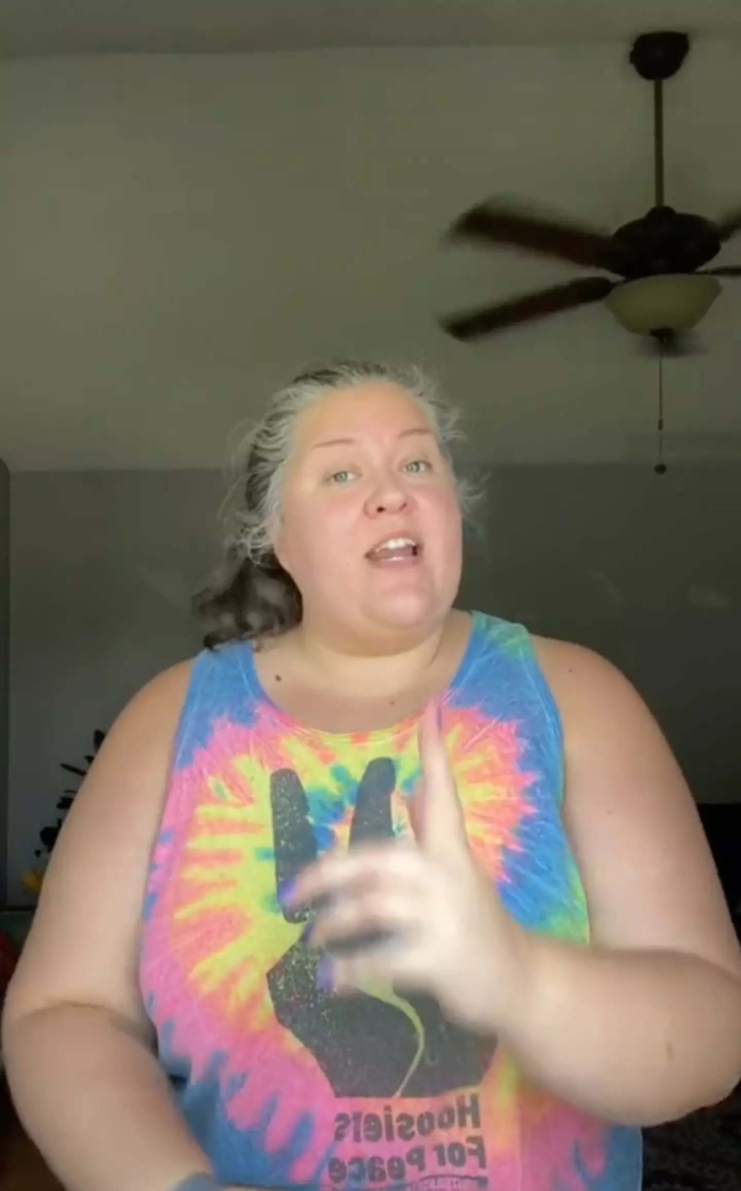 A woman has branded the US job market a ‘scam’ after failing to bag an interview despite applying for 76 positions.