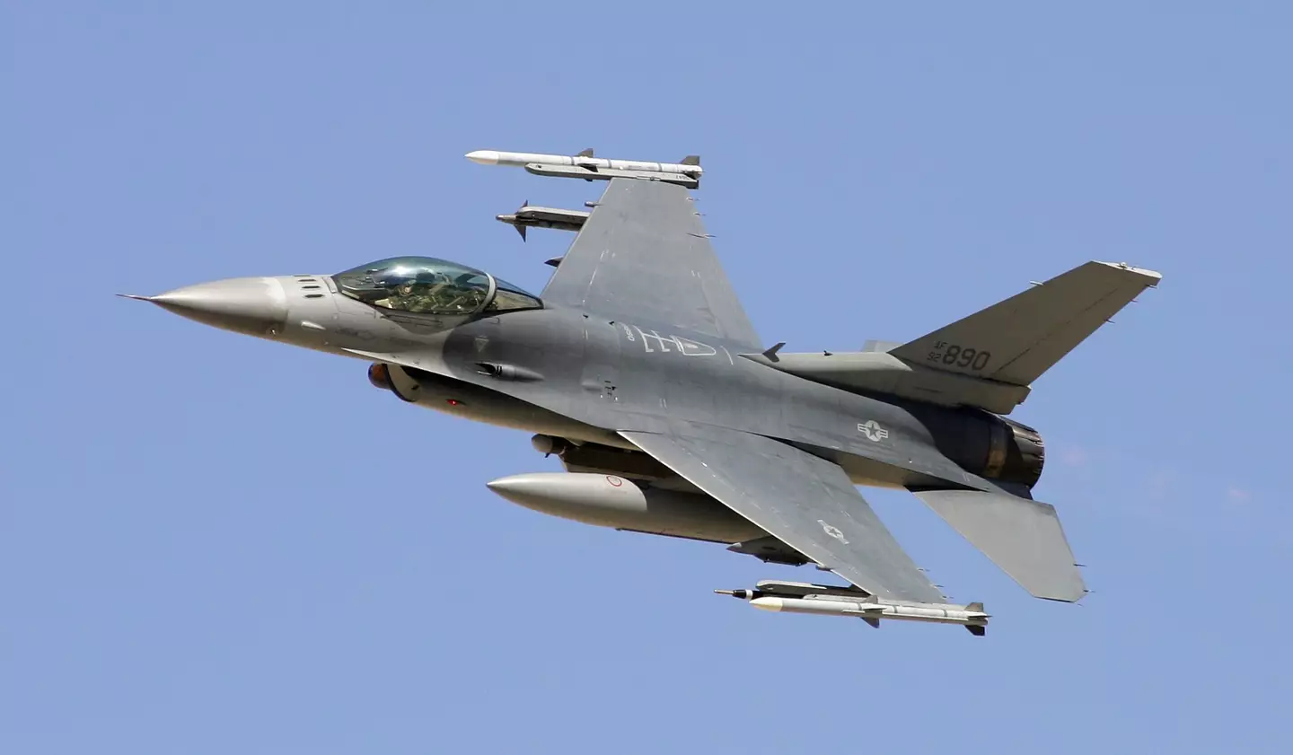 9G is enough to cause fighter pilots to black out (Ethan Miller/Getty Images)