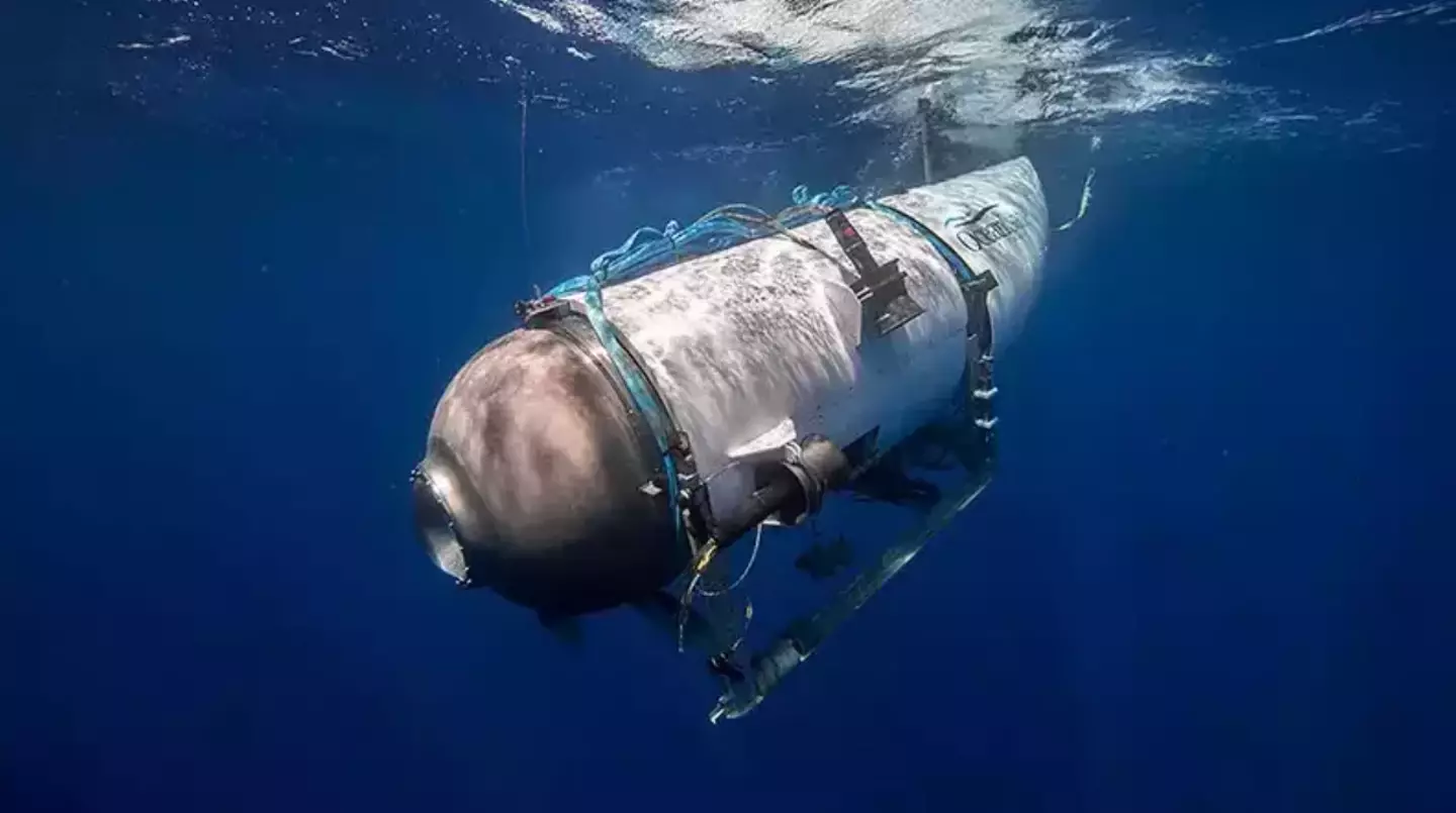 The OceanGate submersible has five people on board.