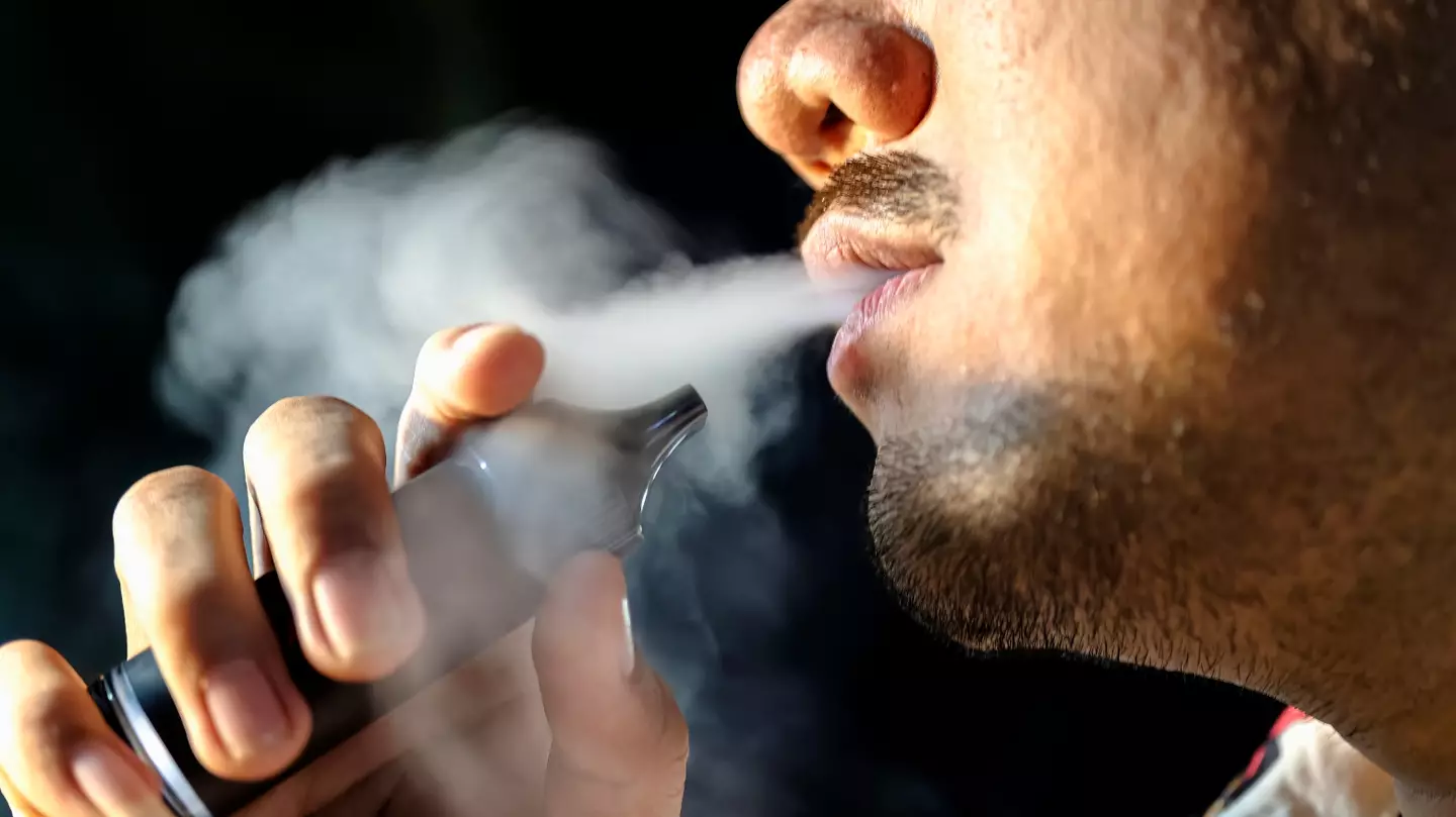 Jacob Temple has issued an urgent vape warning (Getty Stock Photo)