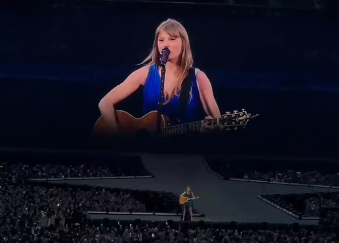 Swift also paused her show the day before to help a fan (X/ @Dusky_Gallifrey)