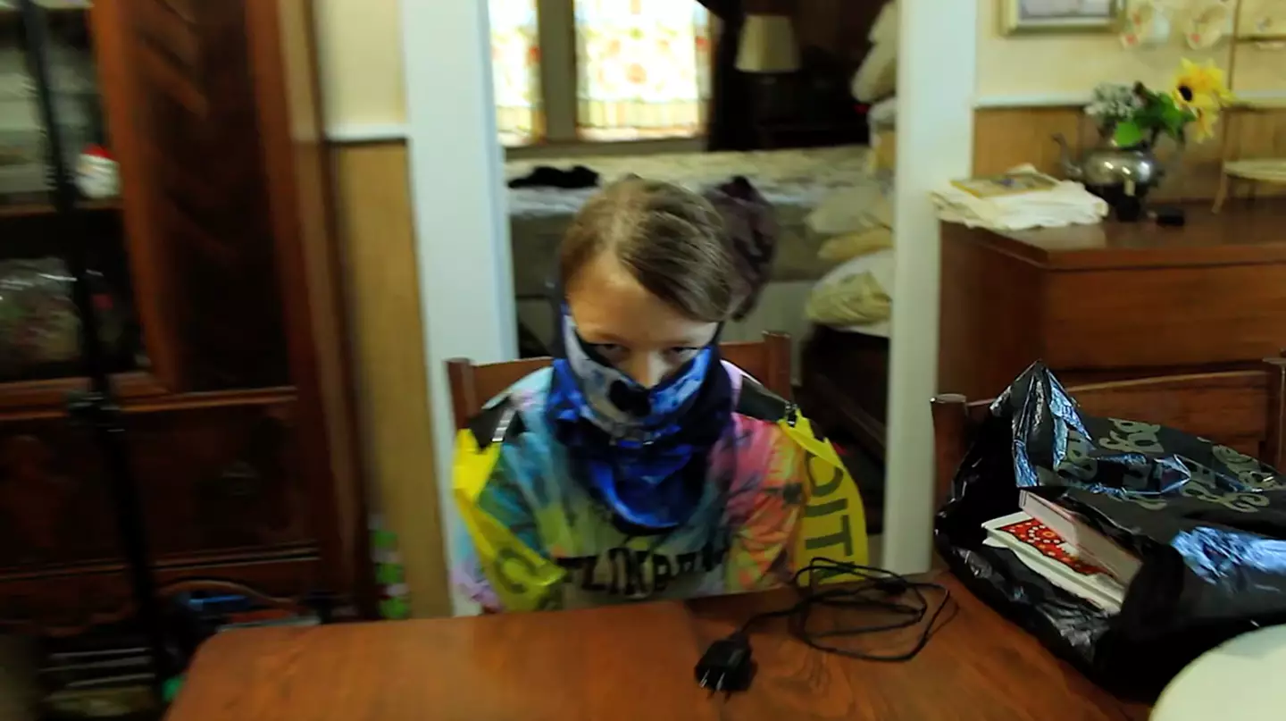 Viewers are stunned by this 'scarily accurate' simulation of a dream. (HandintheBoxInc)