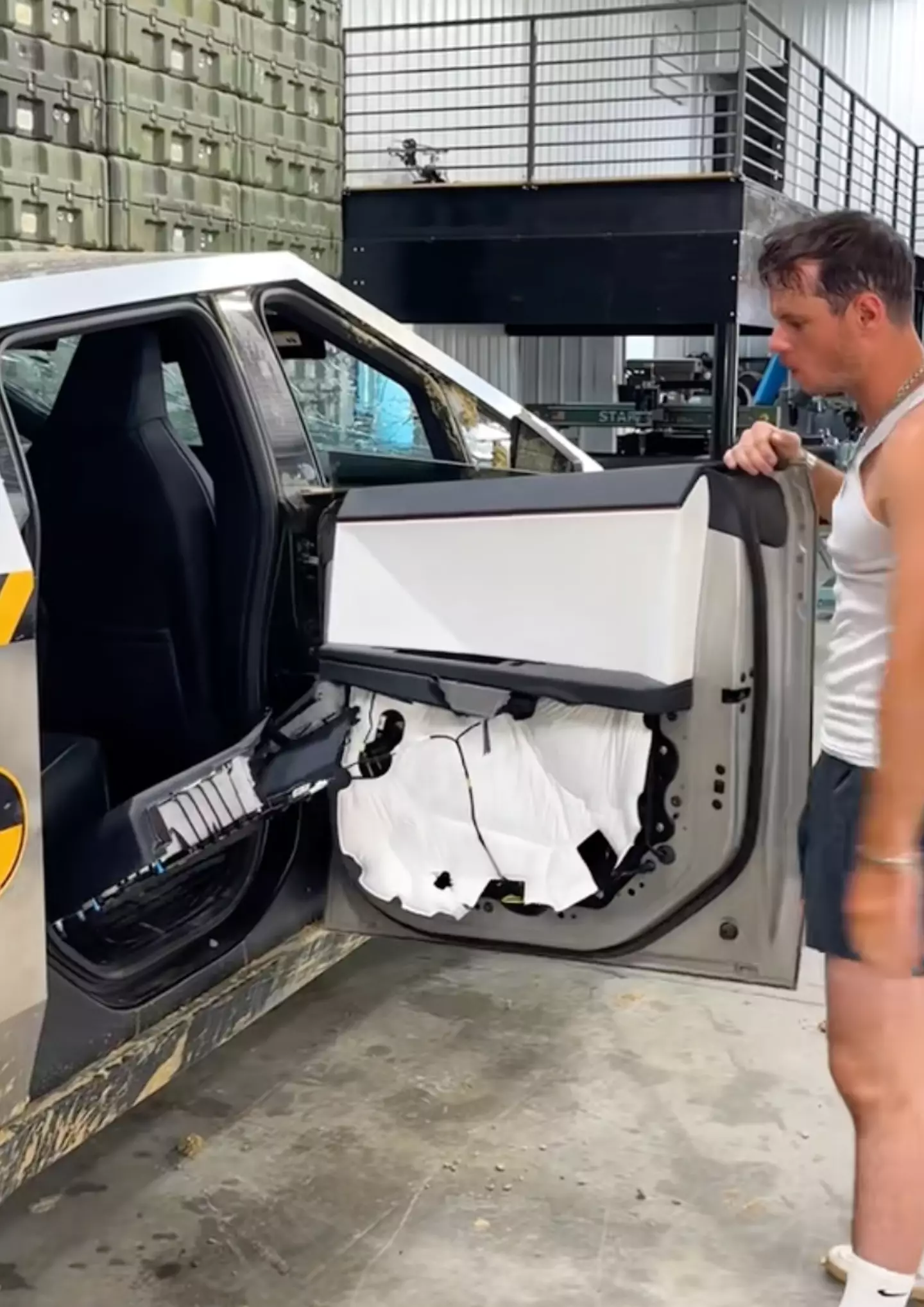 The Cybertruck failed the test after just one go. (@whistlindieselvstiktok2/TikTok)