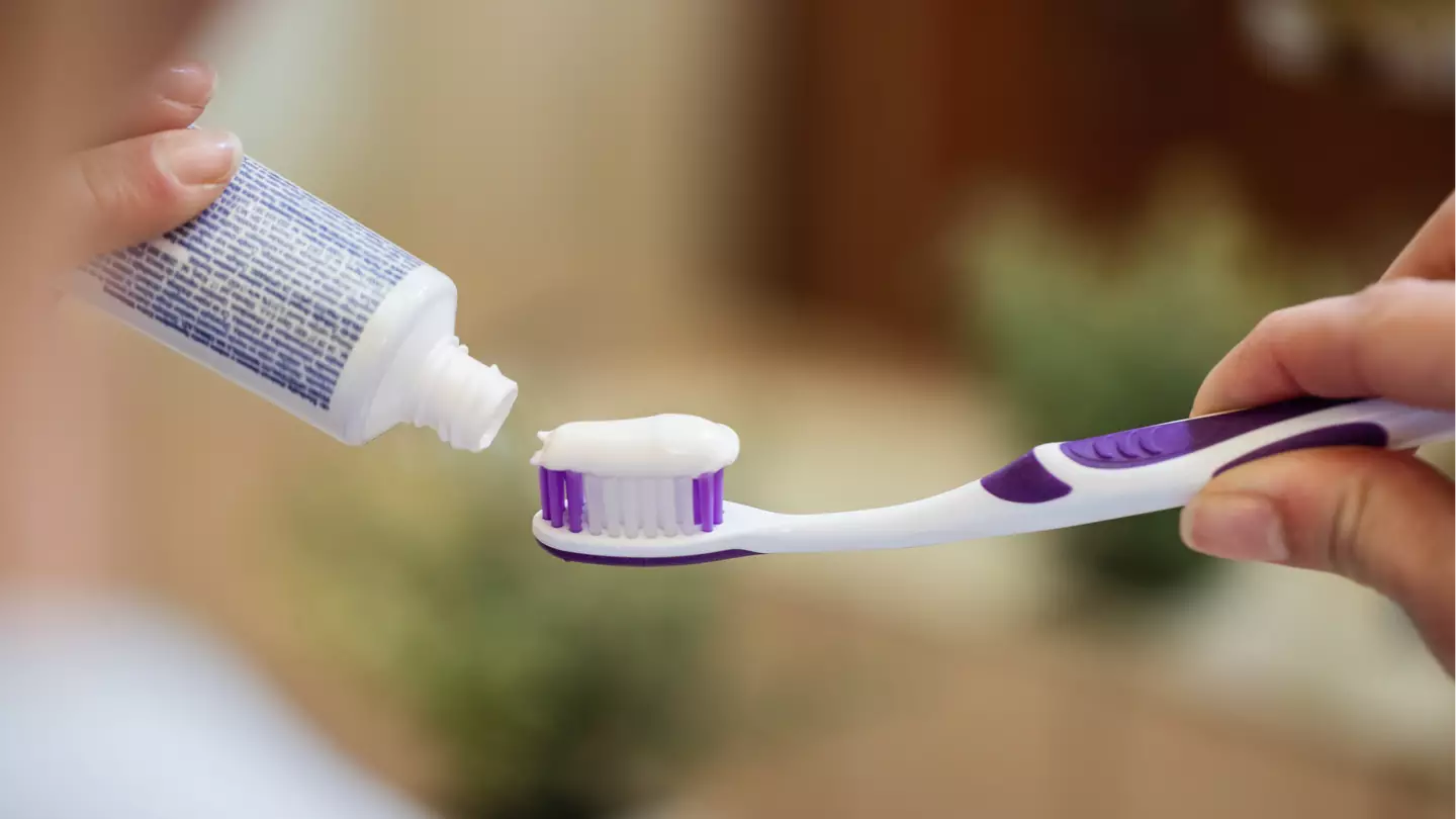 People are divided after dentist reveals the proper way to brush your teeth