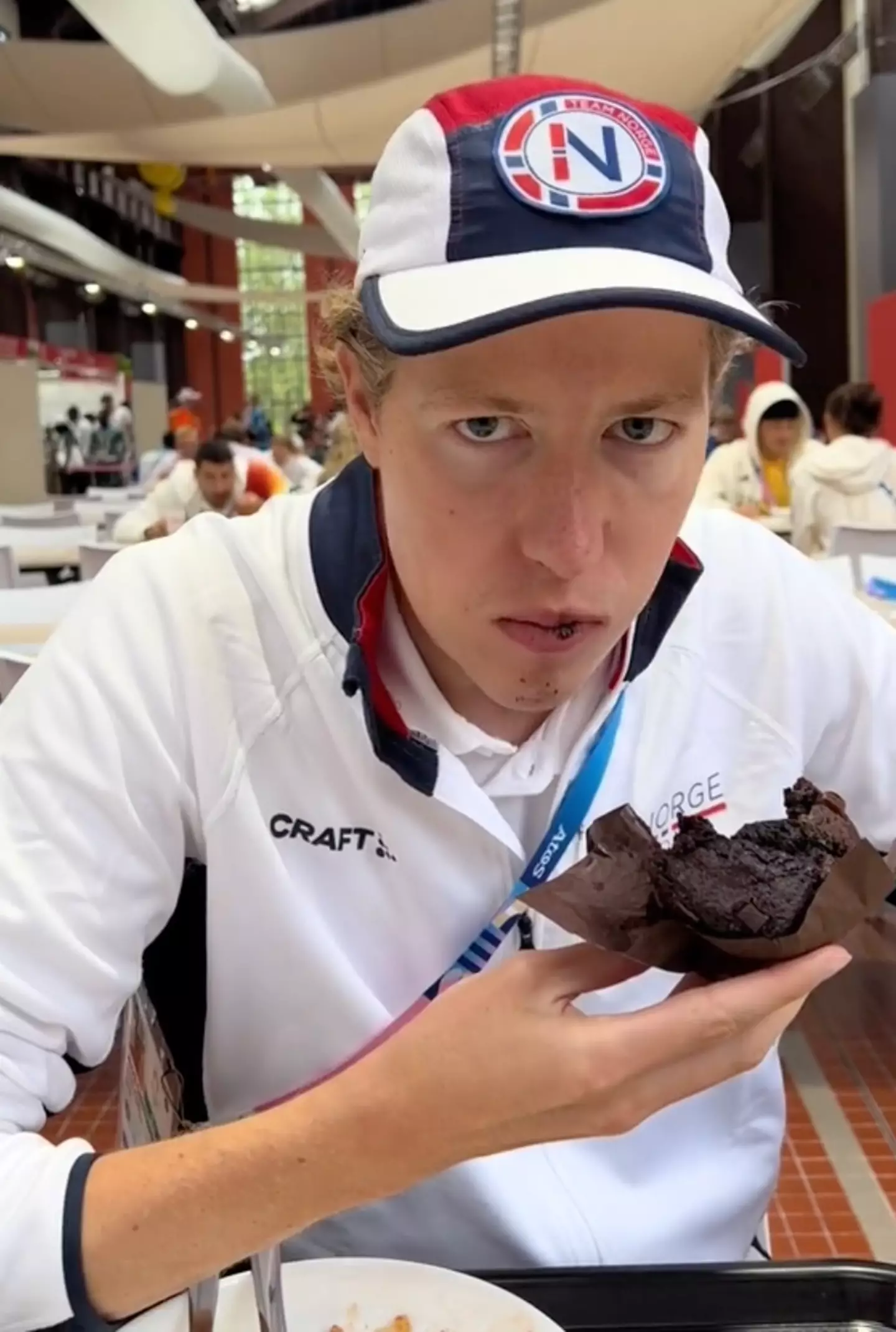 Henrik has been documenting his love affair on TikTok. (henrikchristians1/TikTok)