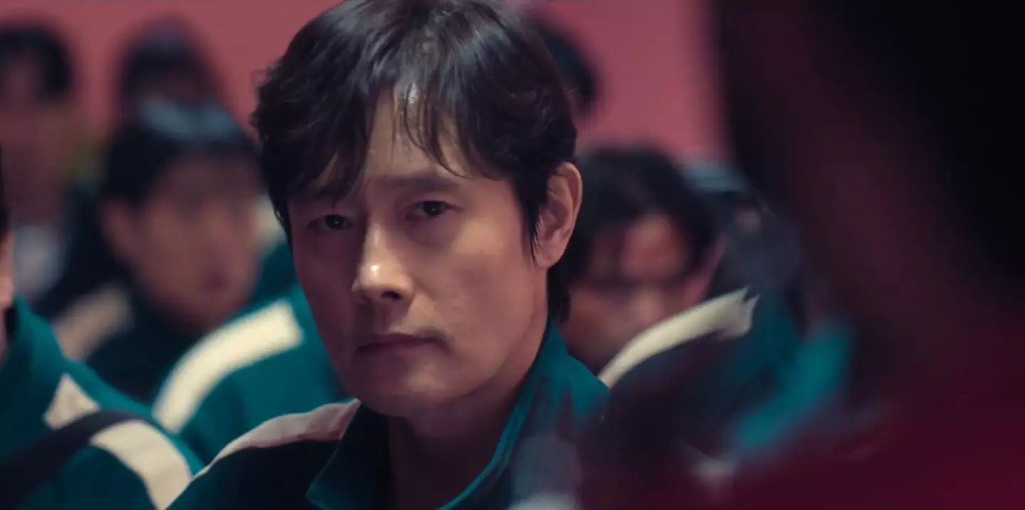 The theory is the Front Man is related to the old man (Netflix)