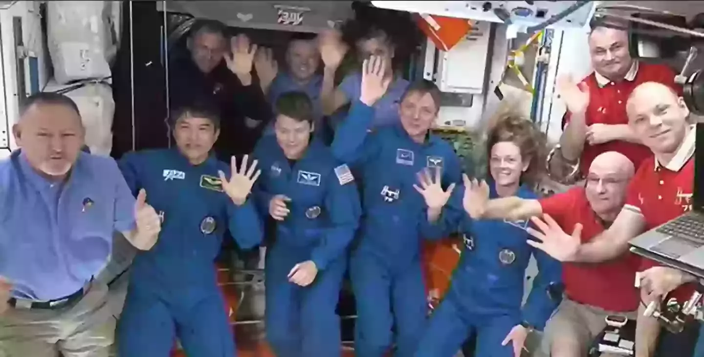 Williams and Wilmore in space with new ISS crew (NASA)