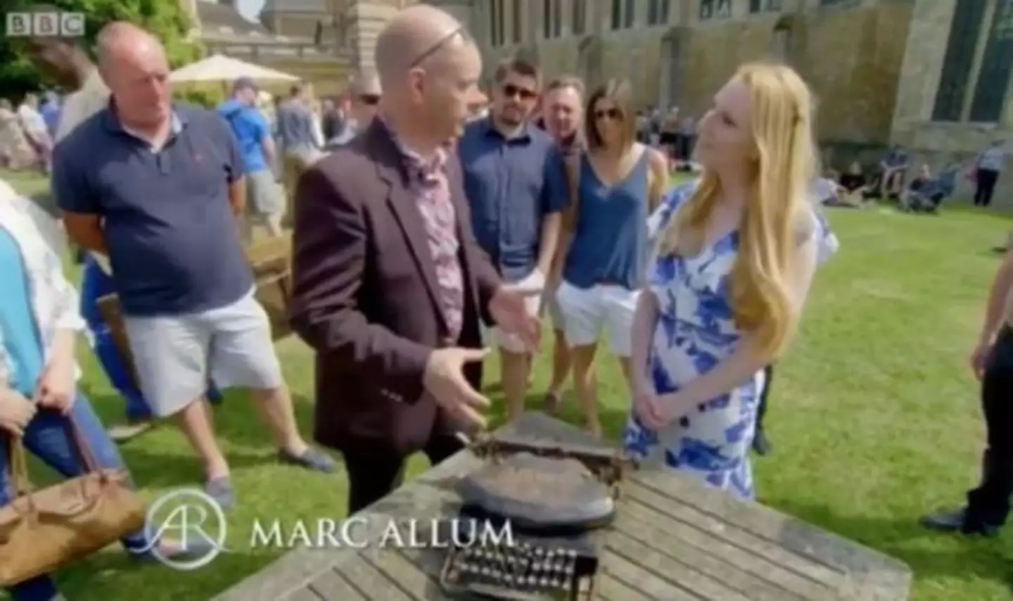 Antiques Roadshow expert Marc Allum didn't want to give a value for the typewriter (BBC)