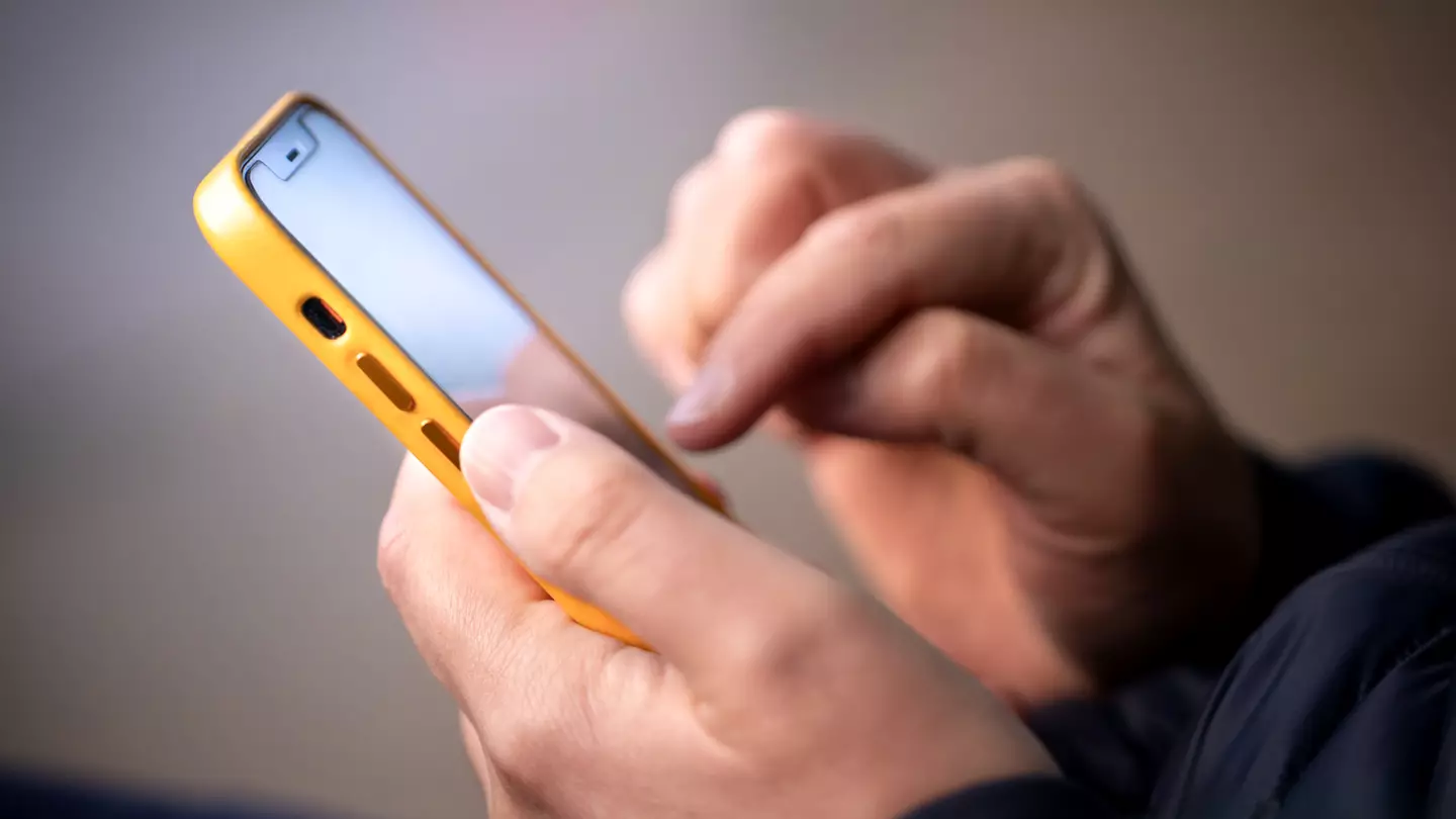 Urgent warning for iPhone users after Apple is targeted by ‘extremely sophisticated’ security threat