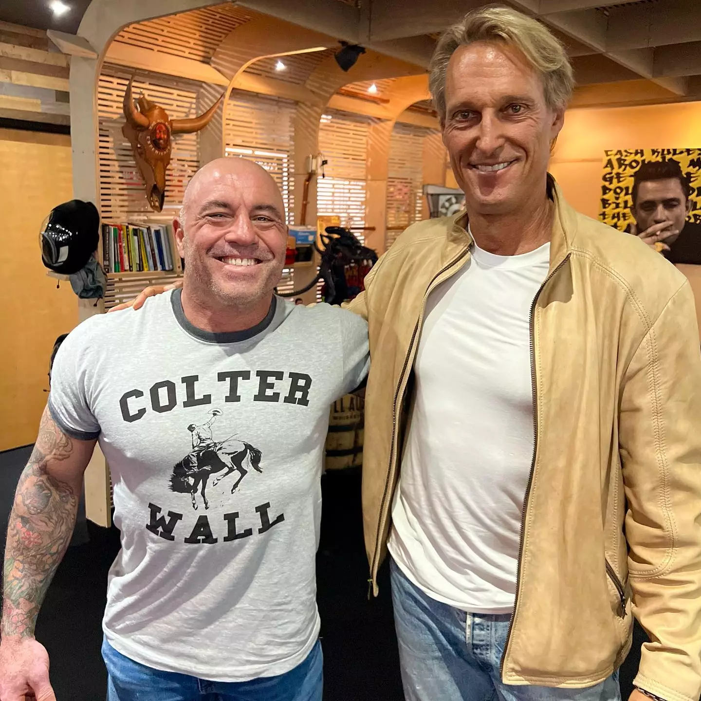 Photographer Mark Laita pictured with Joe Rogan. (mark_laita/Instagram)
