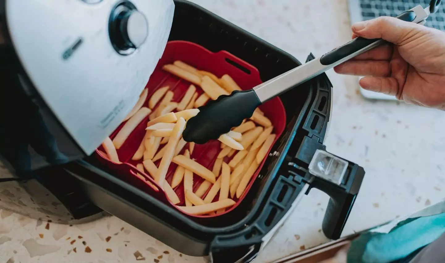An air fryer expert has weighed in on 'common' contraption disasters (Getty stock image)