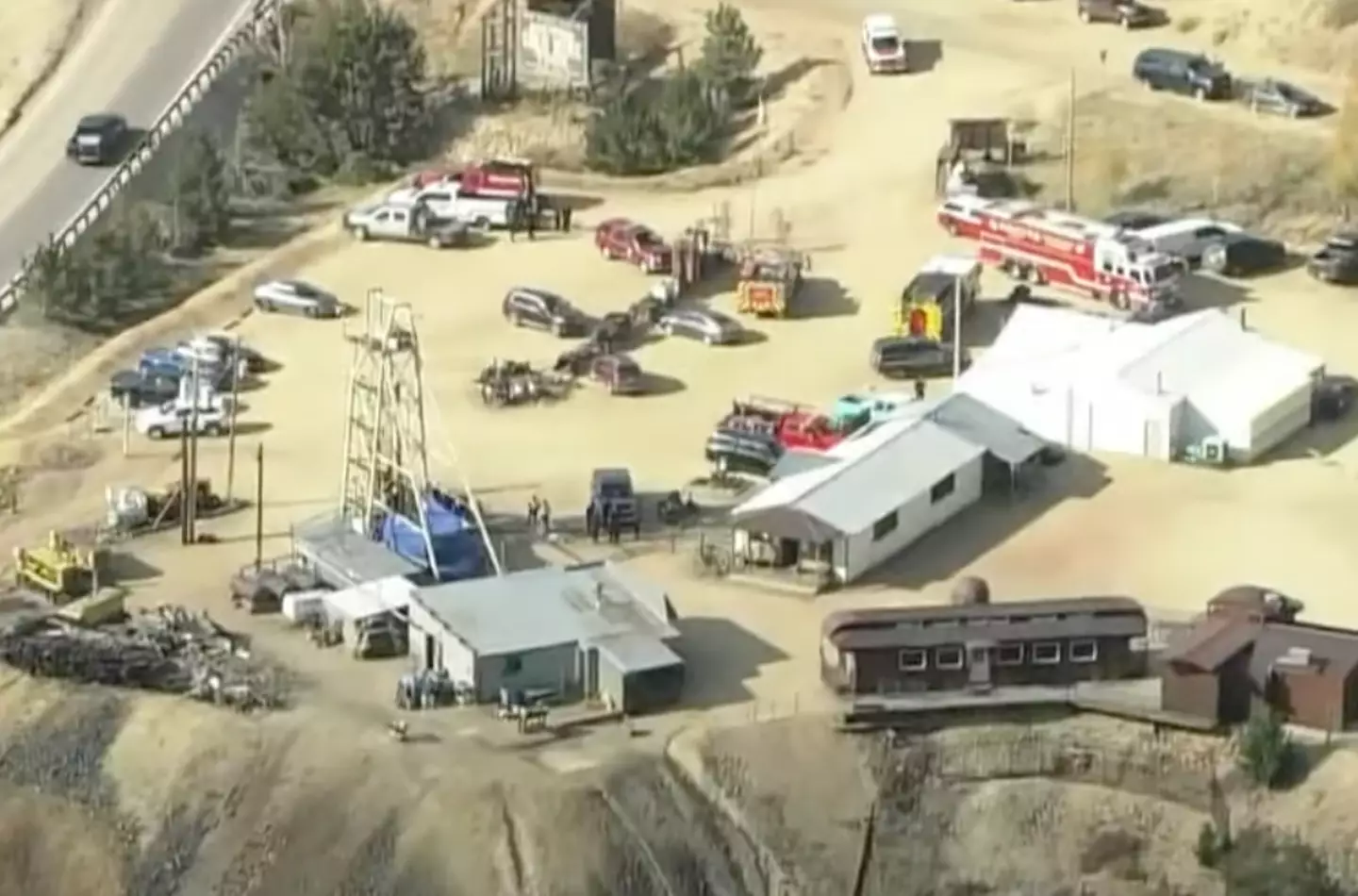 Workers fixed the elevator to rescue the tourists (KMGH/ABC News)