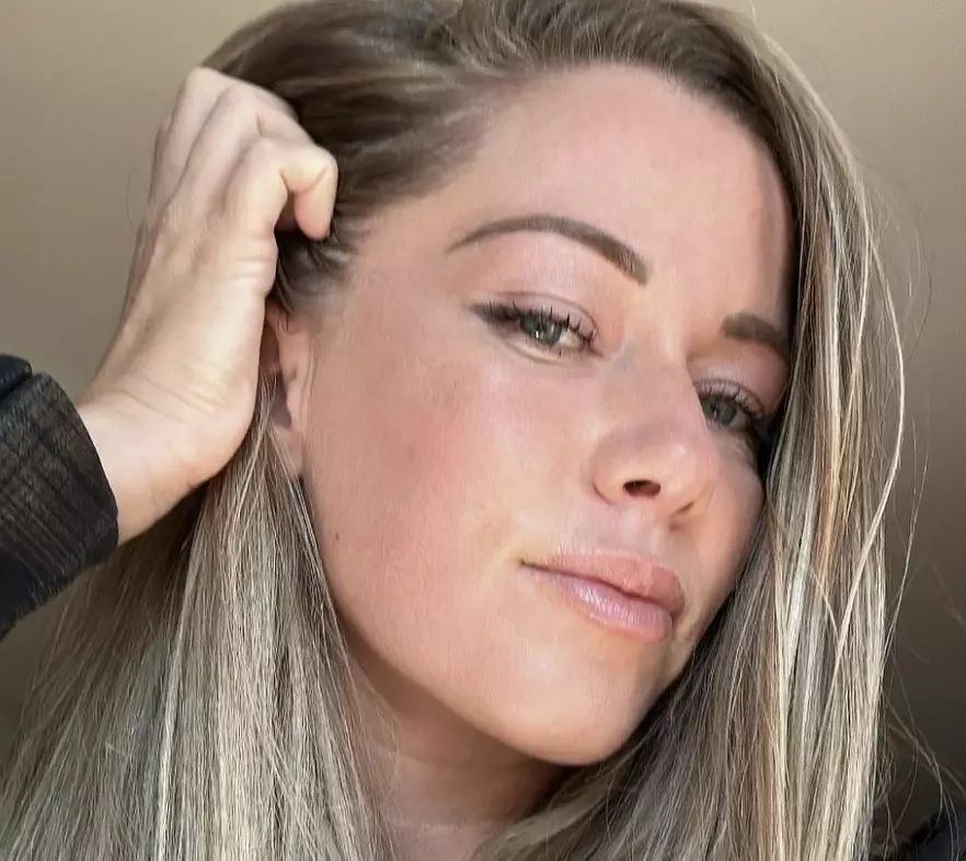 Kendra Wilkinson now works as a real estate agent.