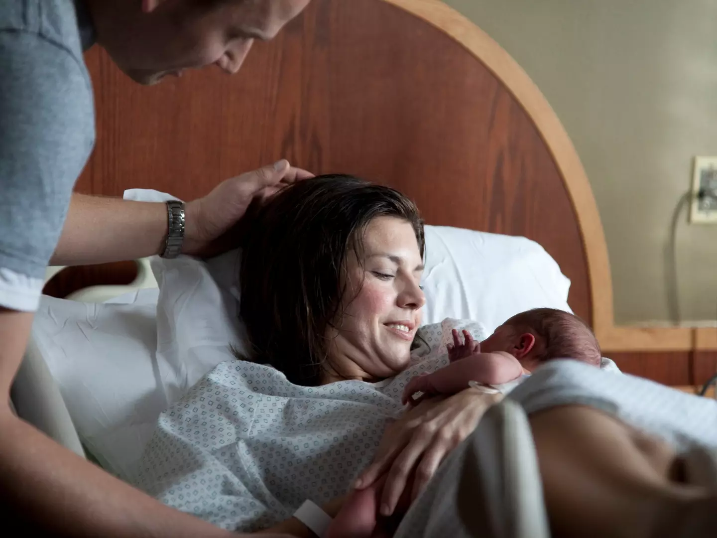 A dad being present at a birth can actually be very beneficial (Getty Stock Images/ RubberBallProductions)