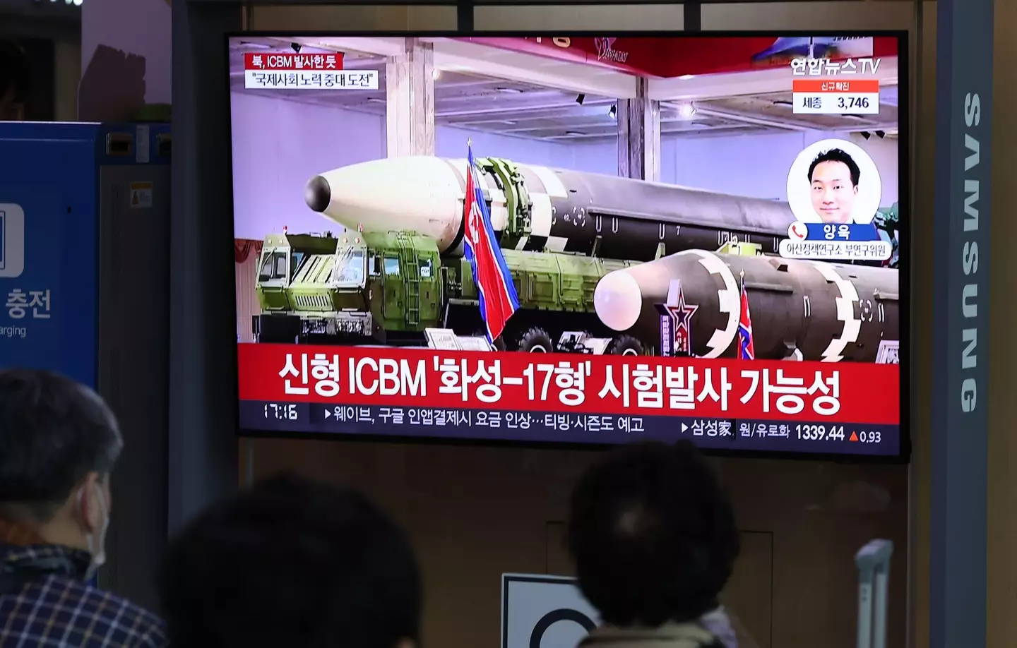 South Korean news reports missile launch.