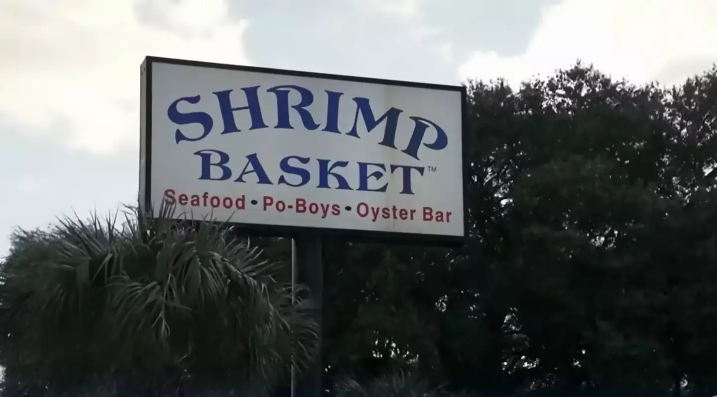 Charlie has been dining at the Shrimp Basket for a decade (CBS News)