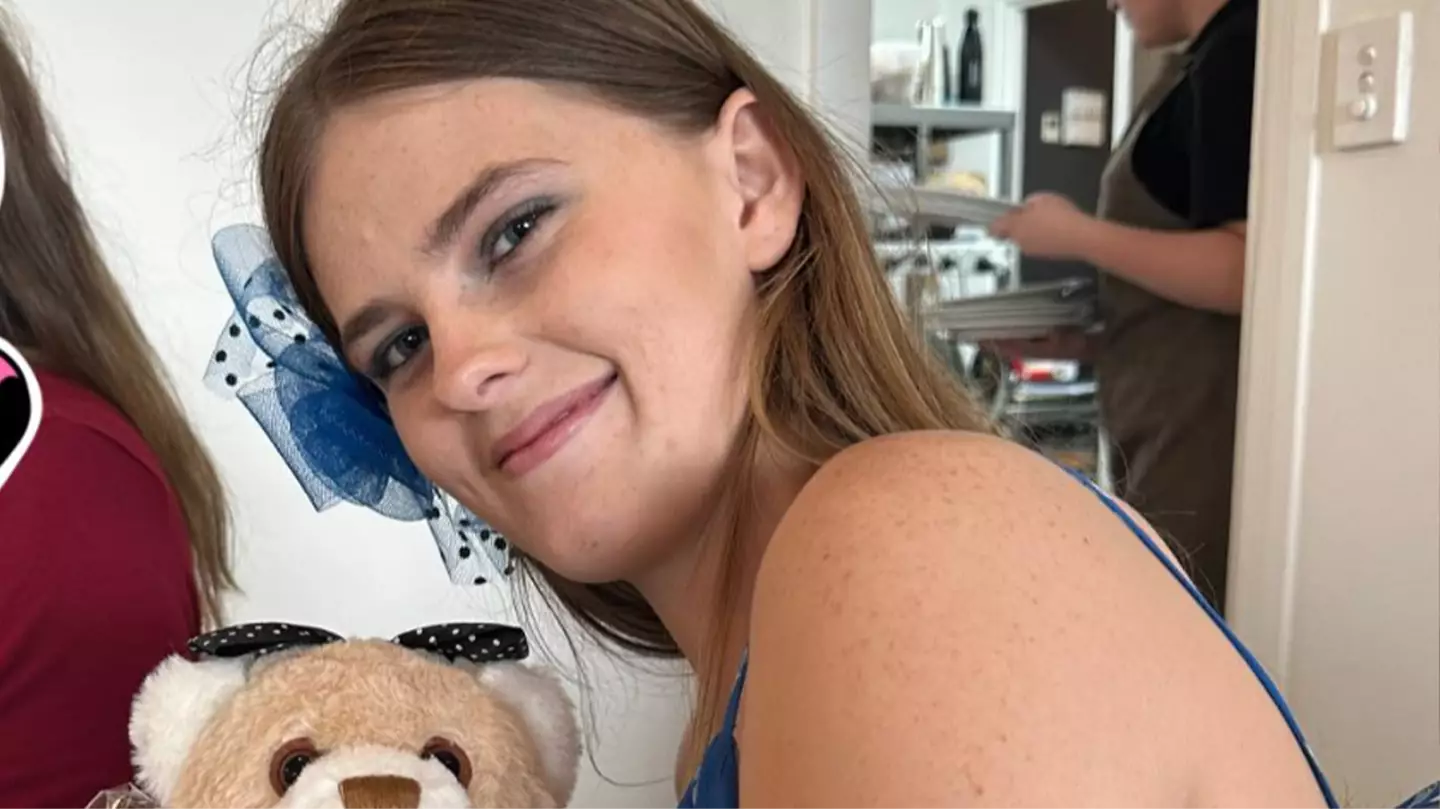 Family of 17-year-old girl missing for 11 days after failing to board flight to see boyfriend speaks out
