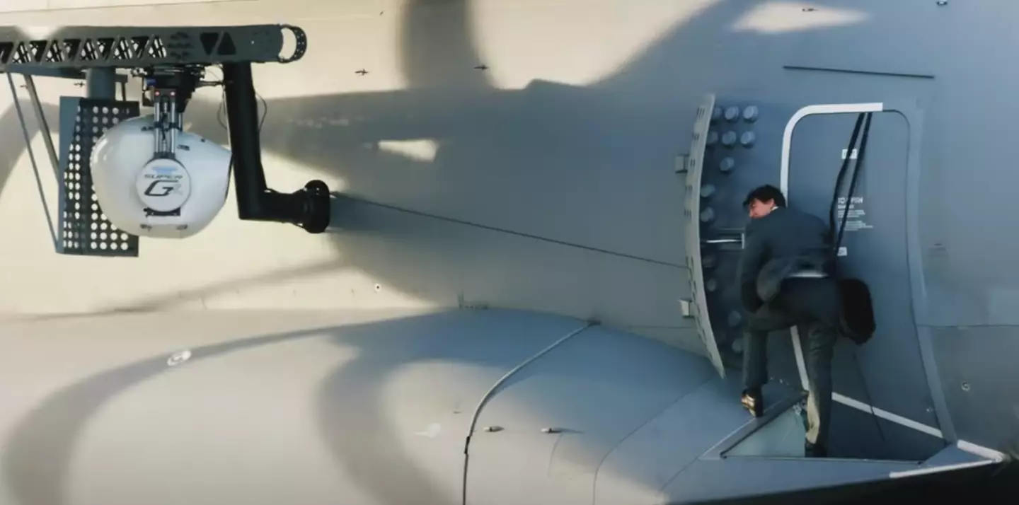 A stunt featurette showed how the scene was made.