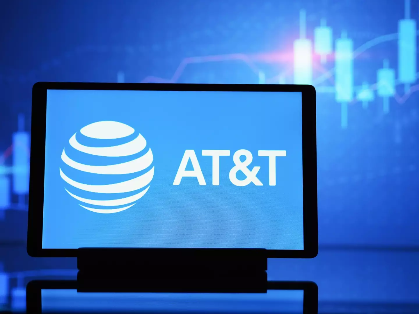 AT&T is offering customers $5 compensation.