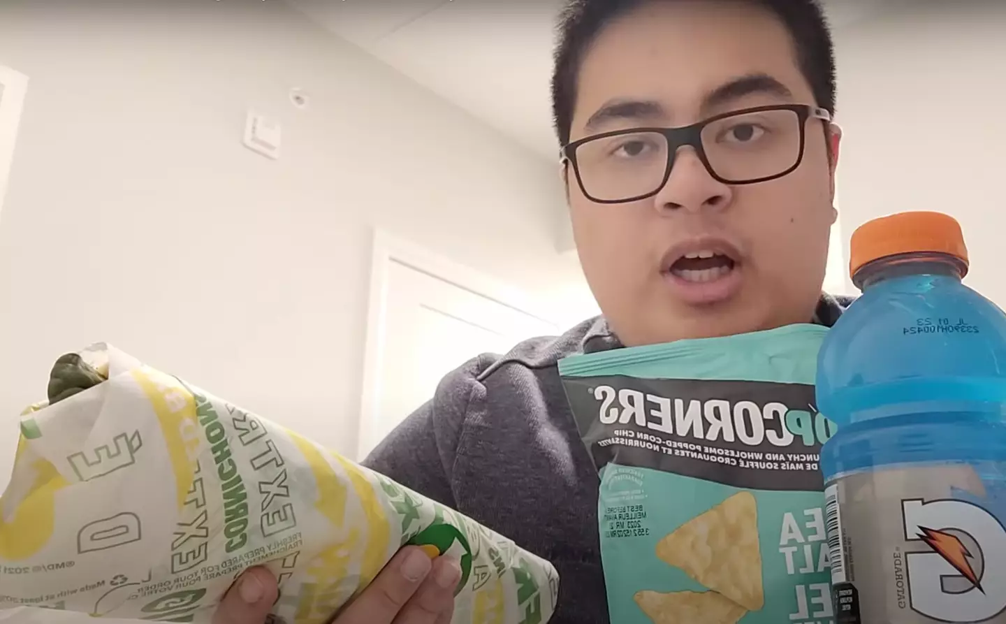 The YouTuber shed the pounds with the challenge (YouTube/Frian Frias)