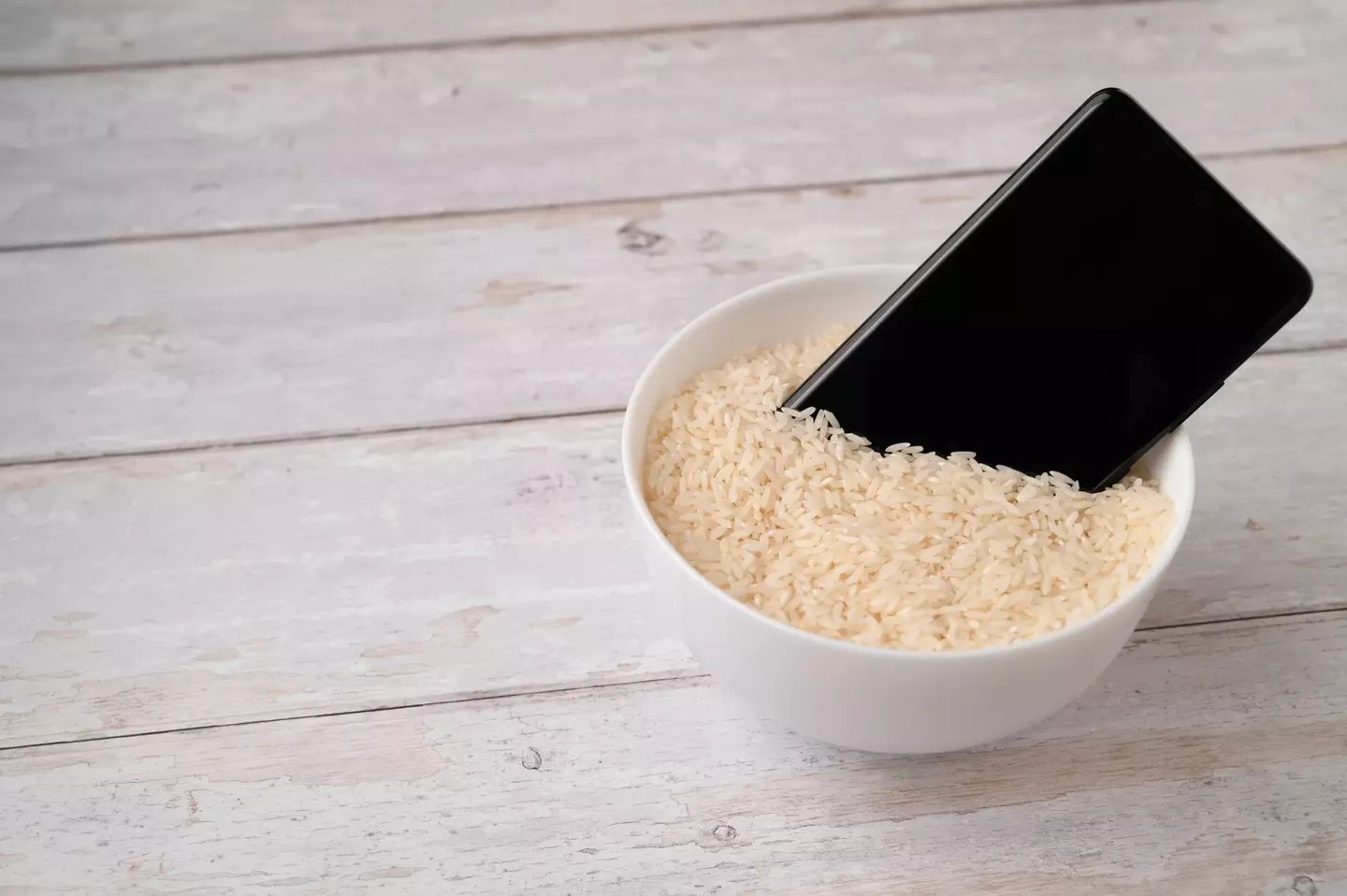 You shouldn't be putting your phone in rice.