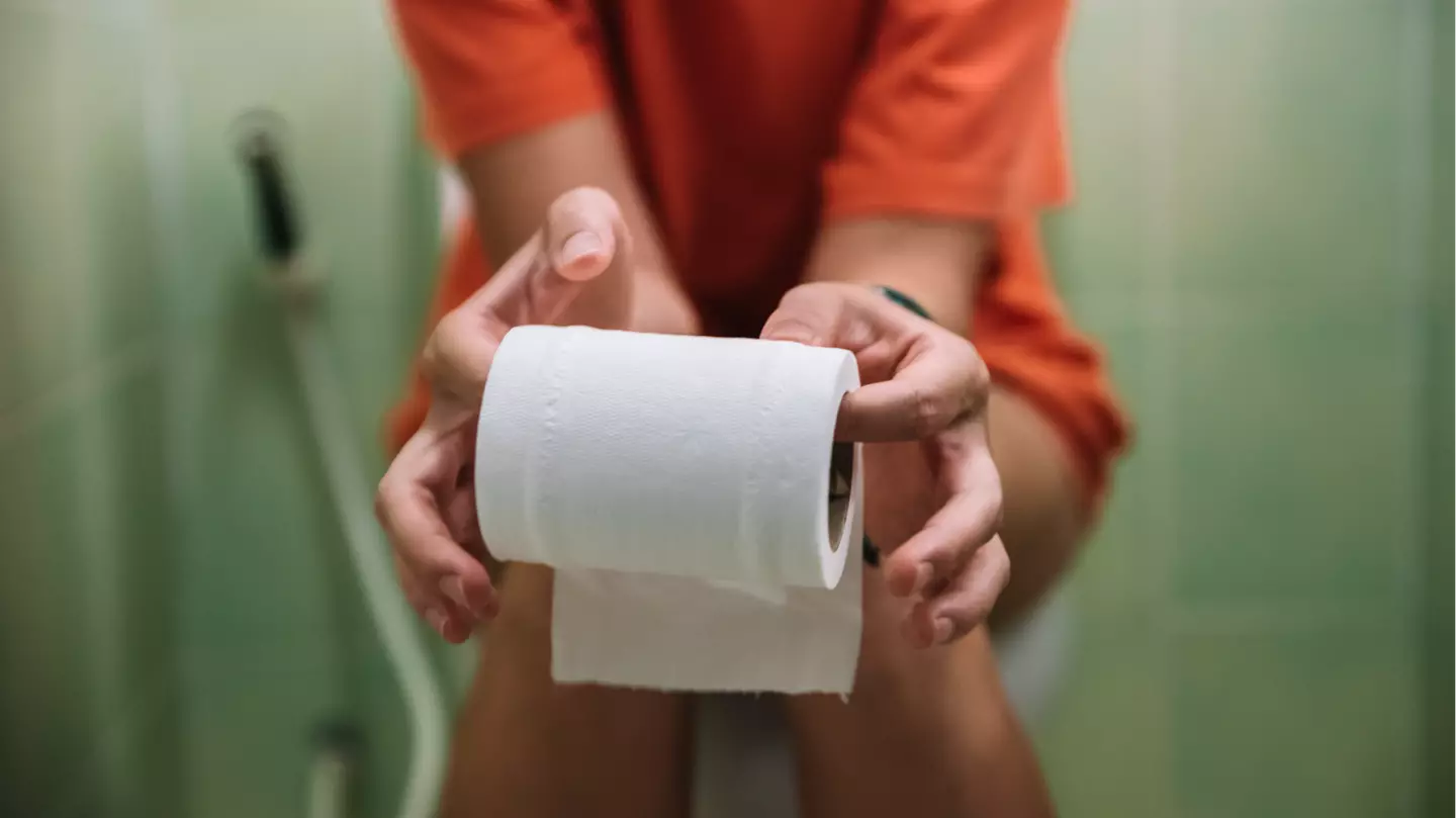 Doctor issues stark warning about peeing incorrectly and explains why it could cause big health issues