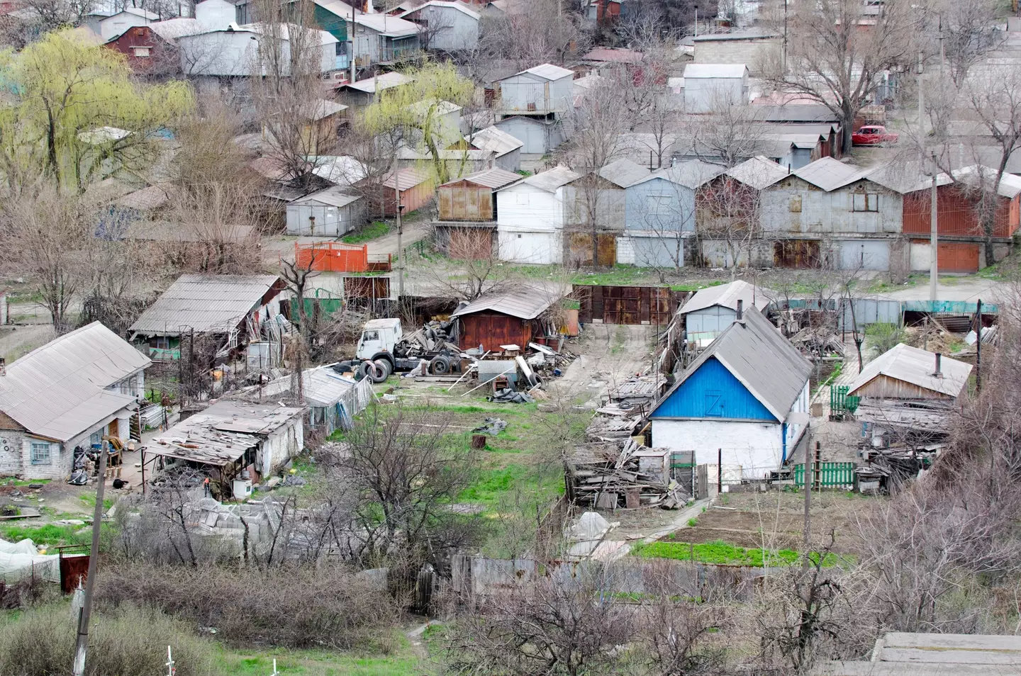 10,000 civilians are estimated to have been killed in Mariupol so far.