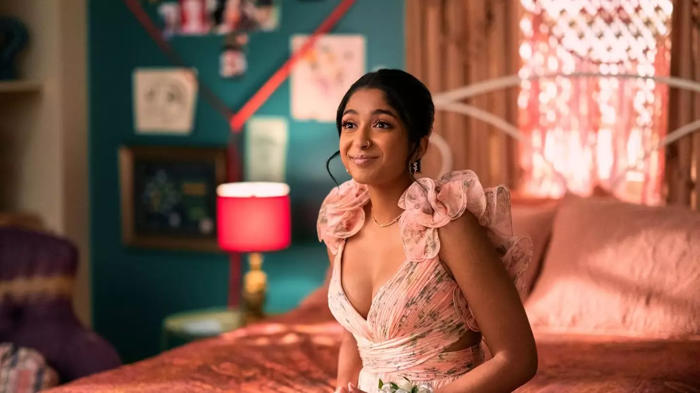 Maitreyi Ramakrishnan as Devi in Never Have I Ever.