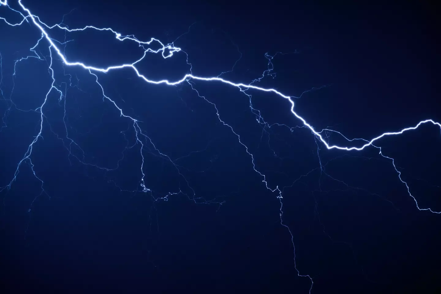 Thalita was hit by lightning (Andrey Aksenov / 500px)