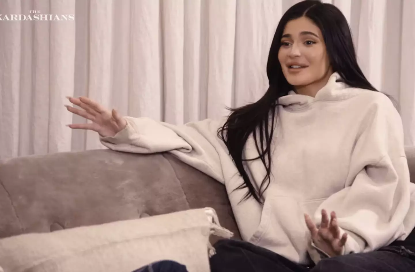 Kylie says her sisters made her feel insecure about her ears.