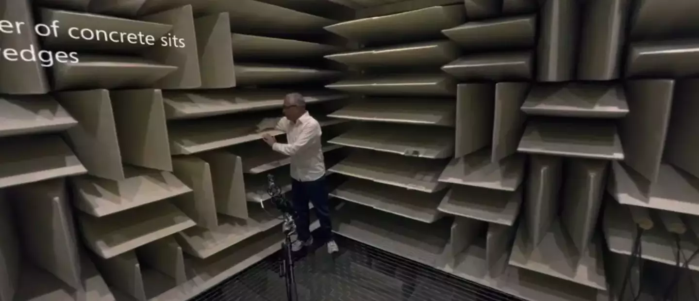 Take a look inside Microsoft's anechoic chamber.