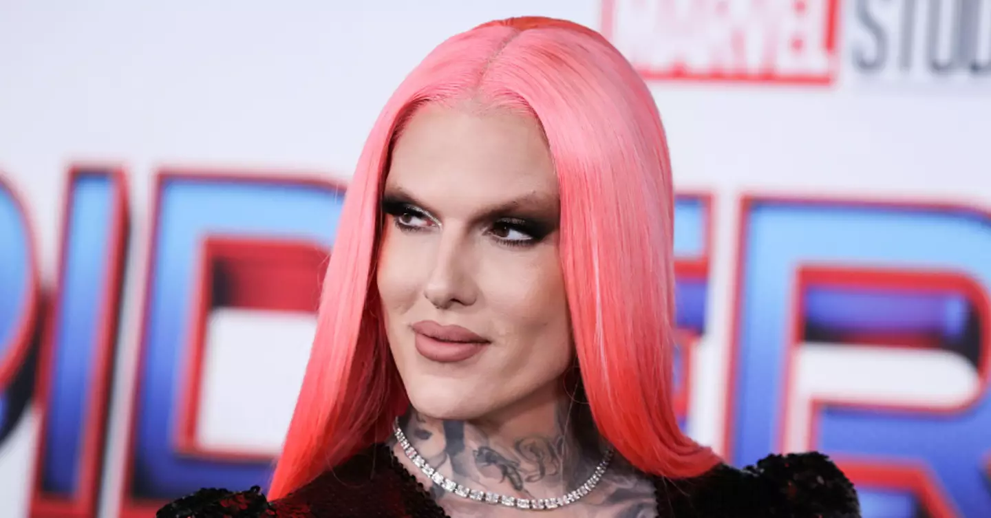 Jeffree Star has sent his fans into meltdown over who he's dating.