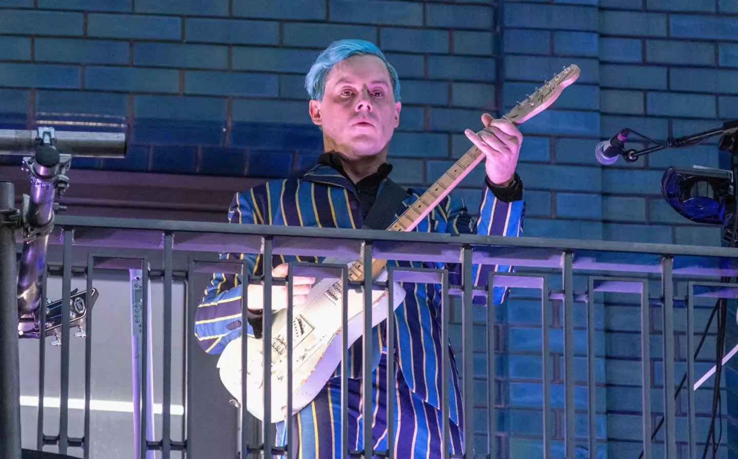 Jack White still hasn't given up the gag (Jo Hale/Getty Images)