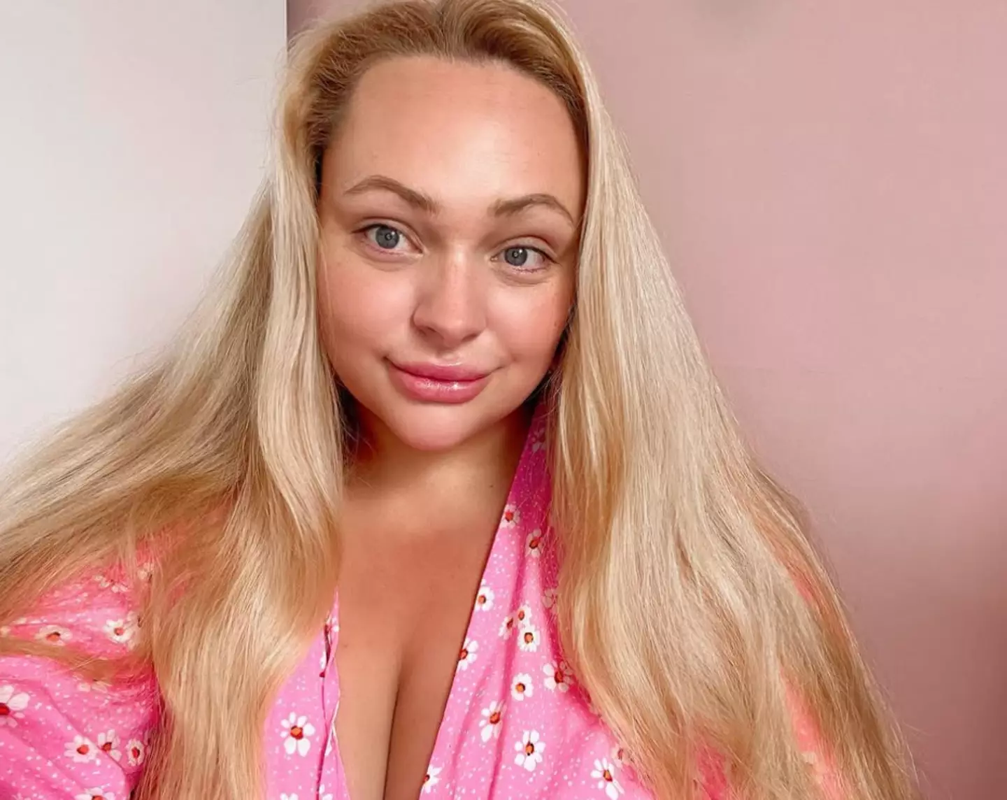 Camilla Do Rosario revealed in a new TikTok that her husband pays her a 'woman tax' (Instagram/@camilla.and.family)